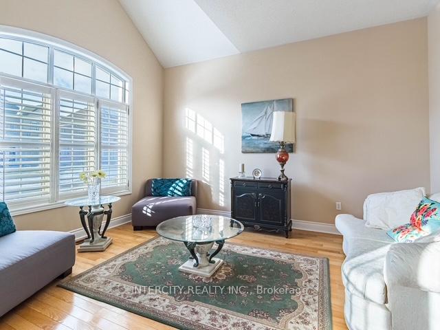 Photo 26 of 35 Fontainebleu Road, Brampton, Vales of Castlemore North — HOMEH