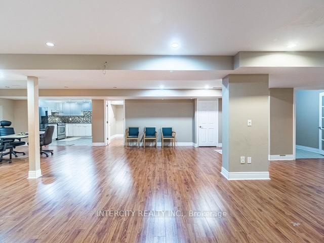 Photo 16 of 35 Fontainebleu Road, Brampton, Vales of Castlemore North — HOMEH