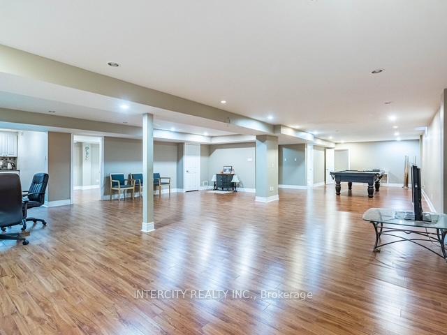 Photo 27 of 35 Fontainebleu Road, Brampton, Vales of Castlemore North — HOMEH