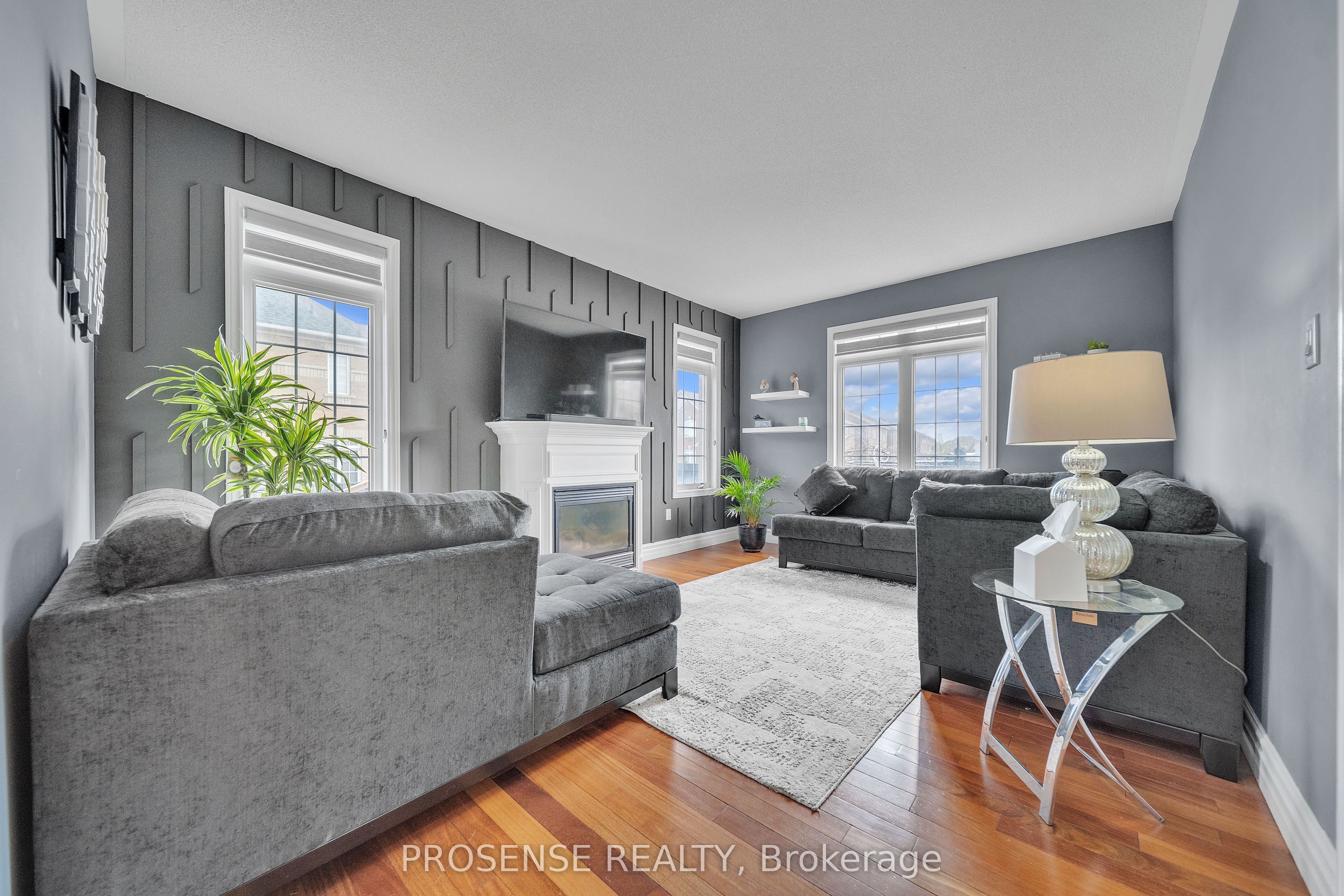 Photo 13 of 29 Ashby Field Road, Brampton, Credit Valley — HOMEH