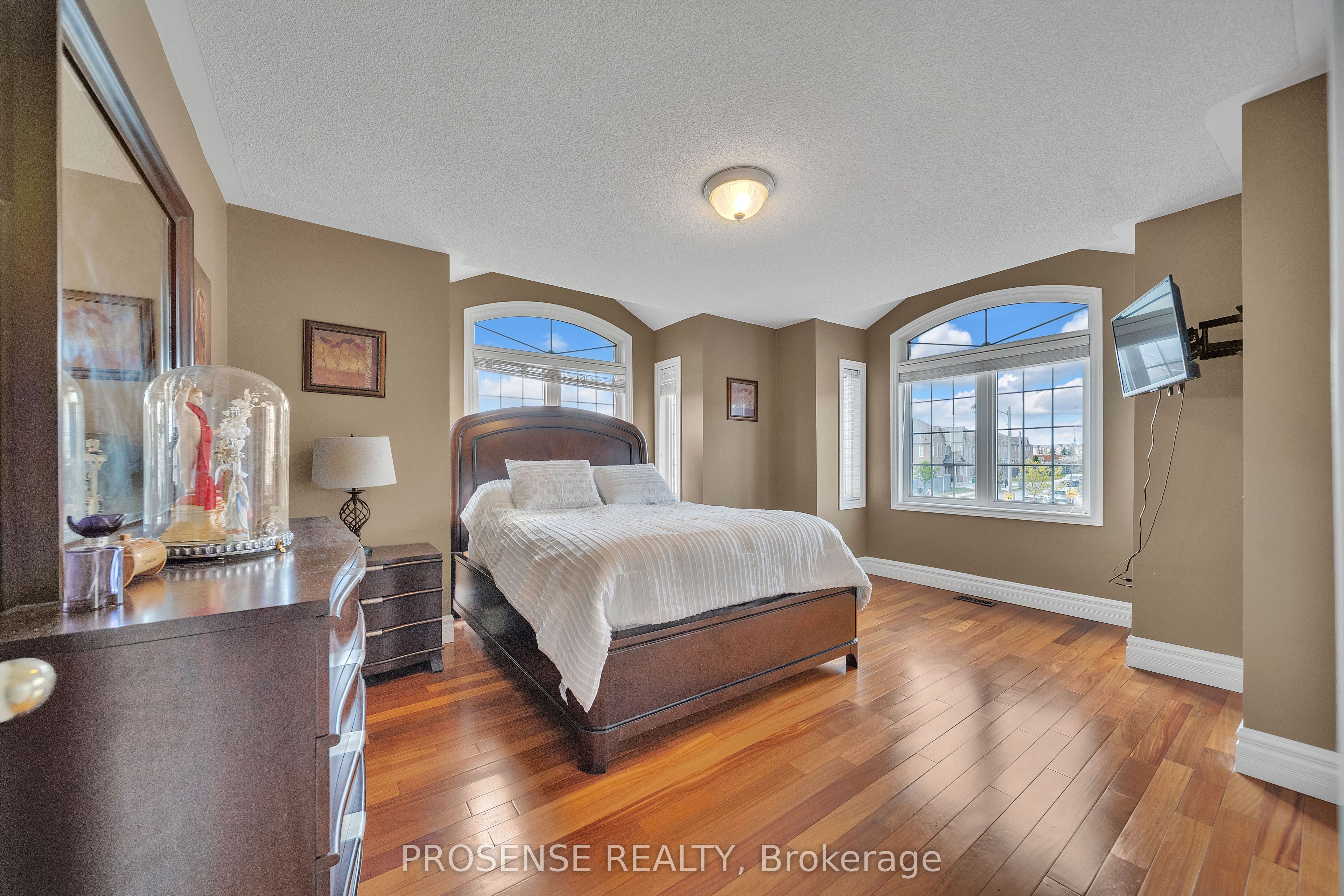 Photo 30 of 29 Ashby Field Road, Brampton, Credit Valley — HOMEH