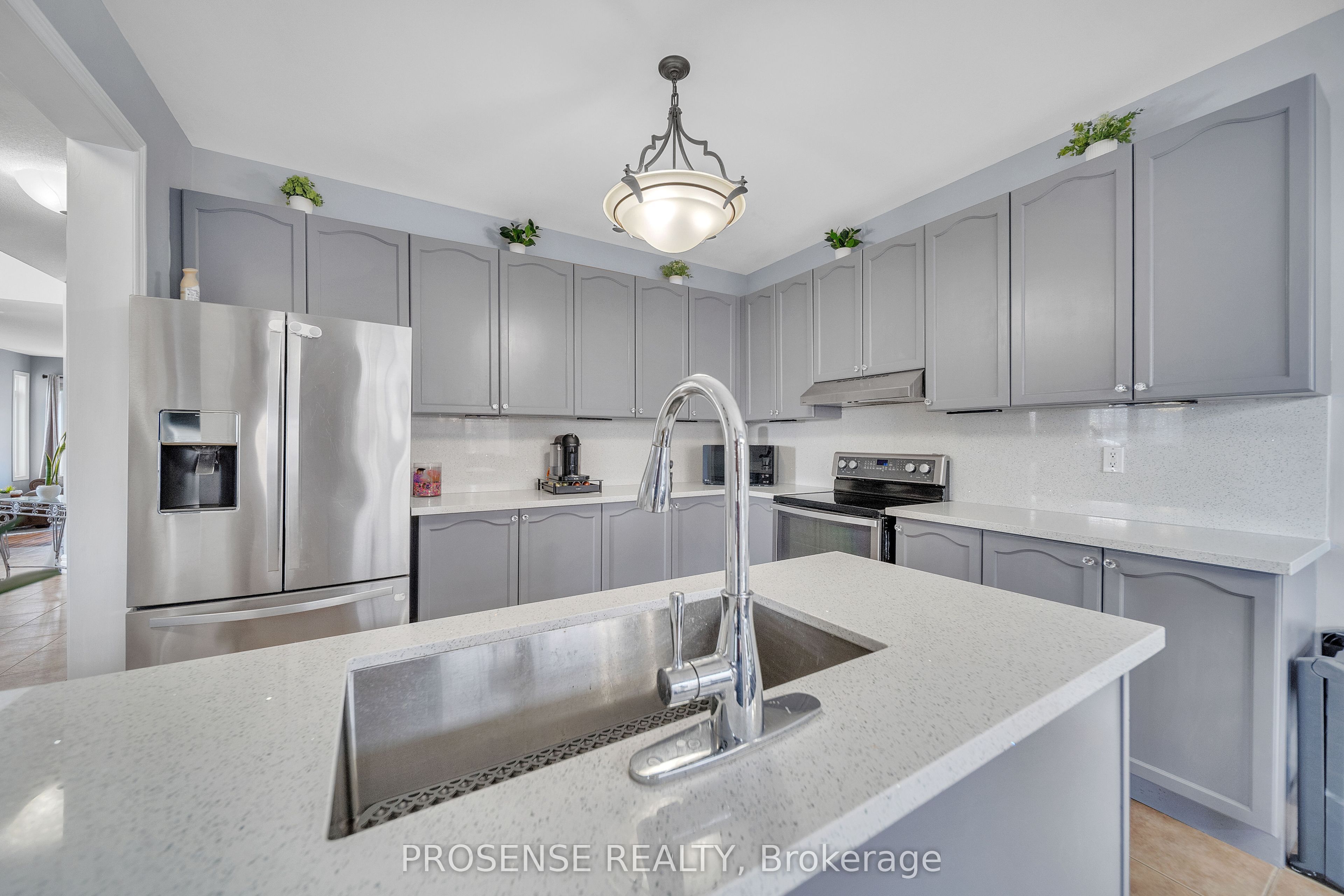 Photo 17 of 29 Ashby Field Road, Brampton, Credit Valley — HOMEH