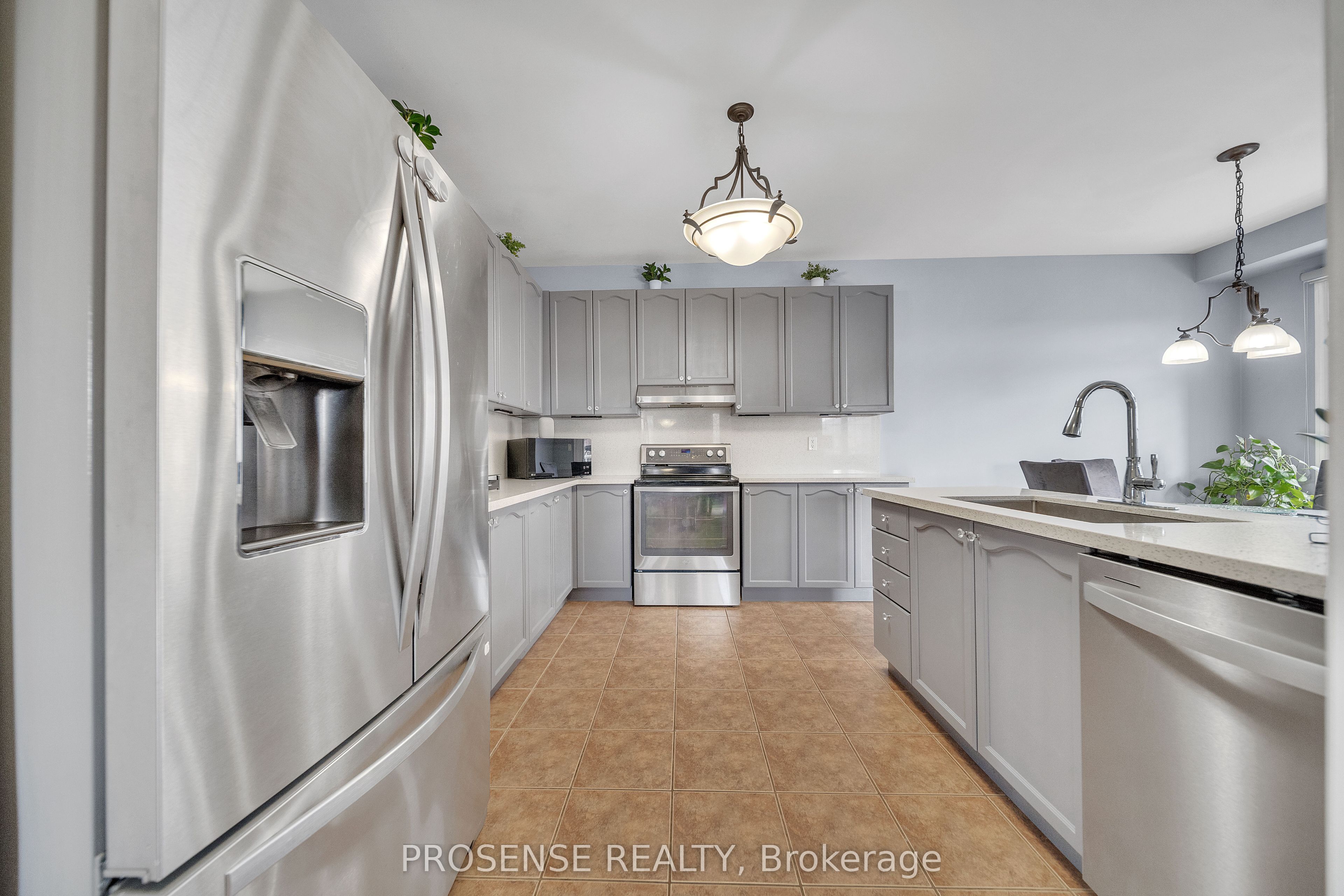 Photo 16 of 29 Ashby Field Road, Brampton, Credit Valley — HOMEH