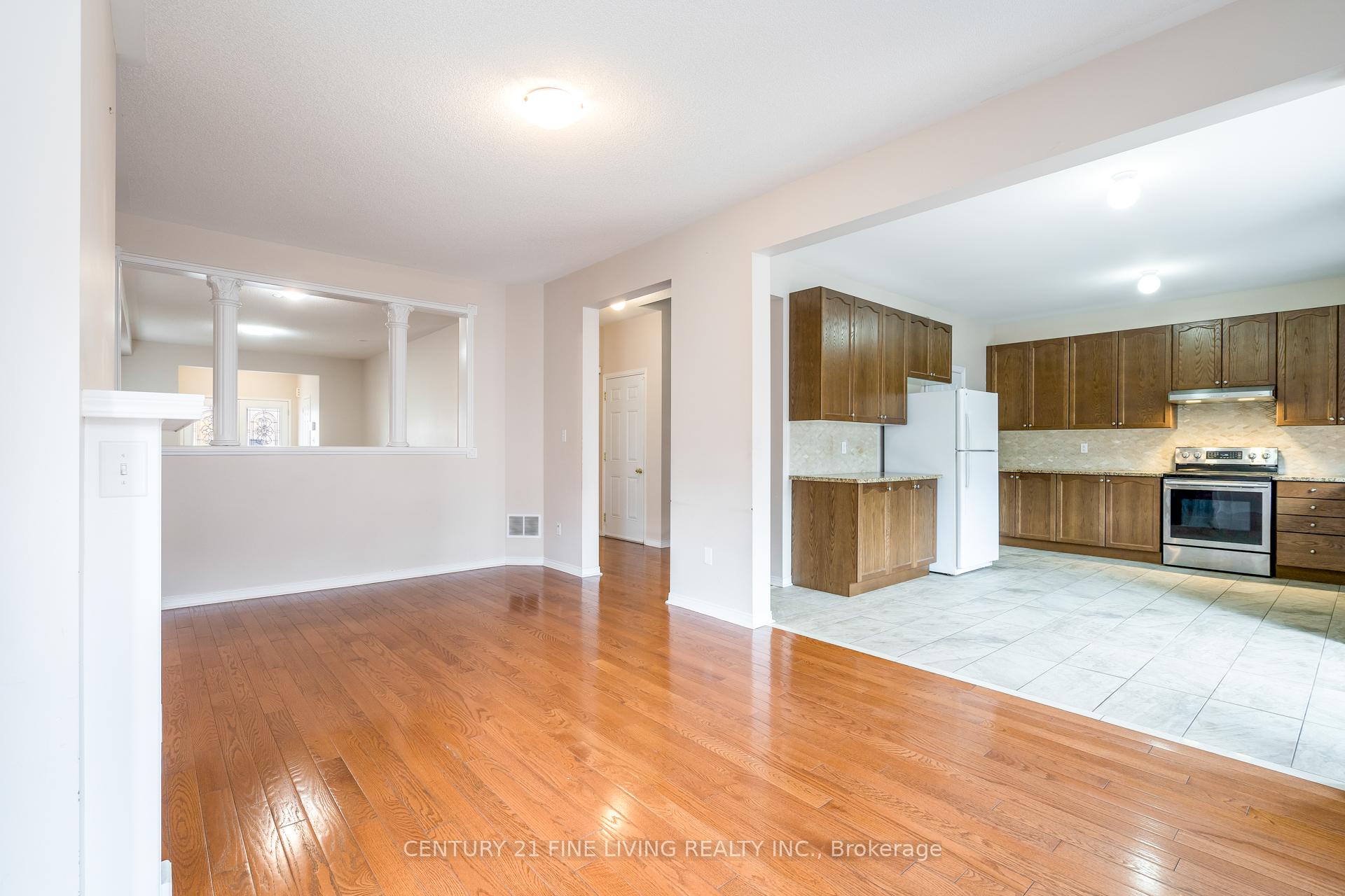 Photo 11 of 27 Locarno Street, Brampton, Sandringham-Wellington — HOMEH