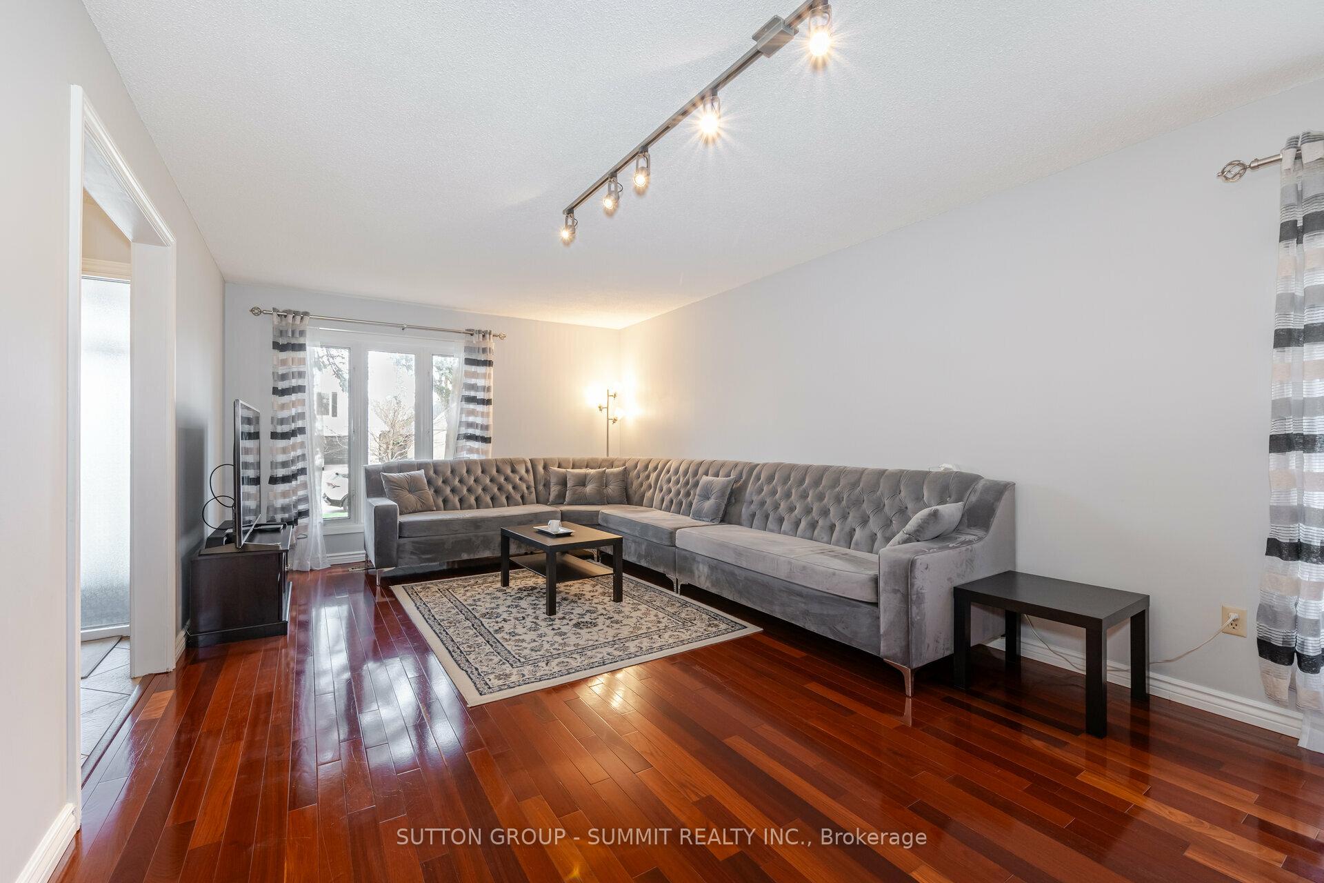 Photo 13 of 4238 Treetop Crescent, Mississauga, Erin Mills — HOMEH