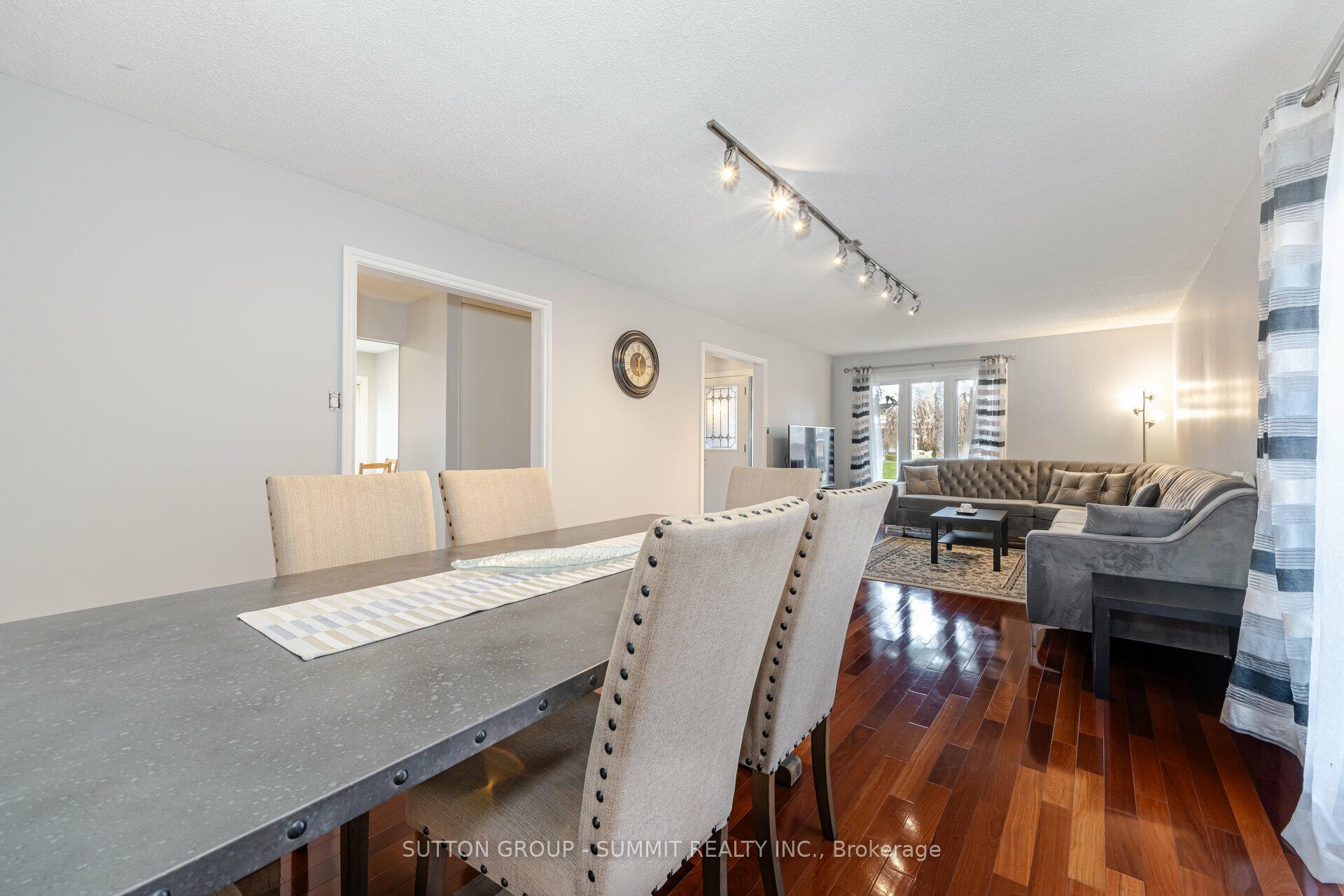 Photo 8 of 4238 Treetop Crescent, Mississauga, Erin Mills — HOMEH