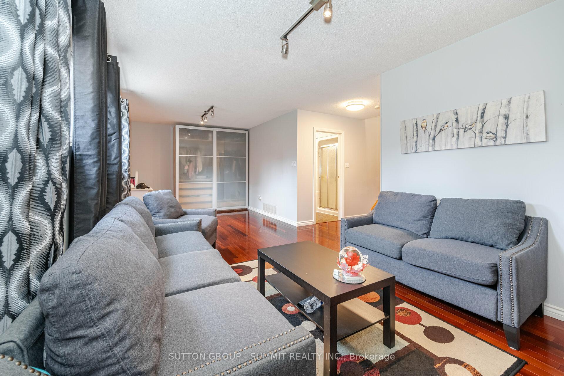 Photo 11 of 4238 Treetop Crescent, Mississauga, Erin Mills — HOMEH