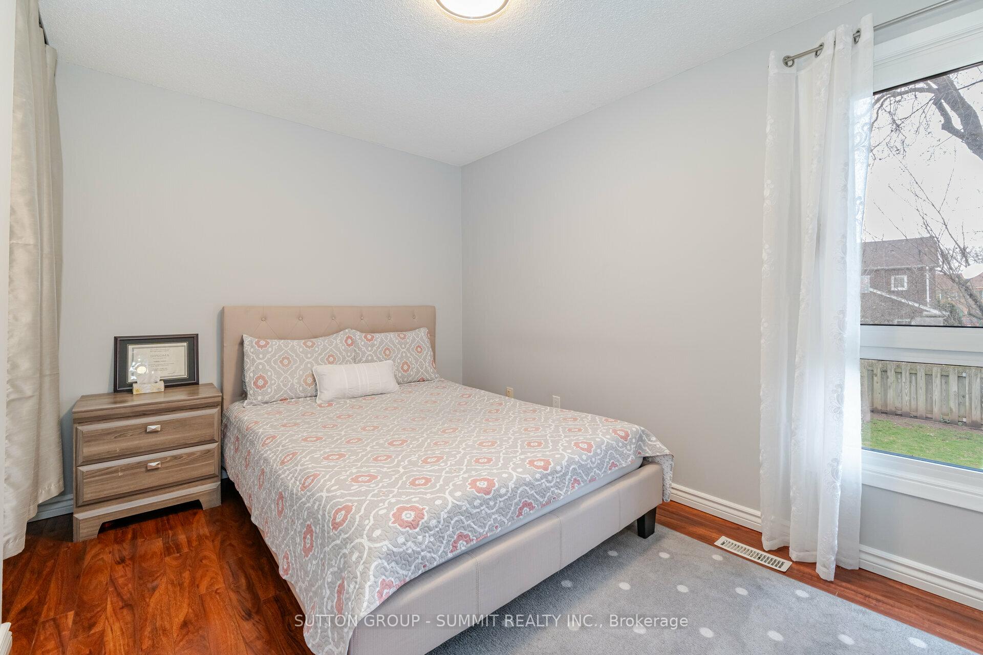 Photo 36 of 4238 Treetop Crescent, Mississauga, Erin Mills — HOMEH