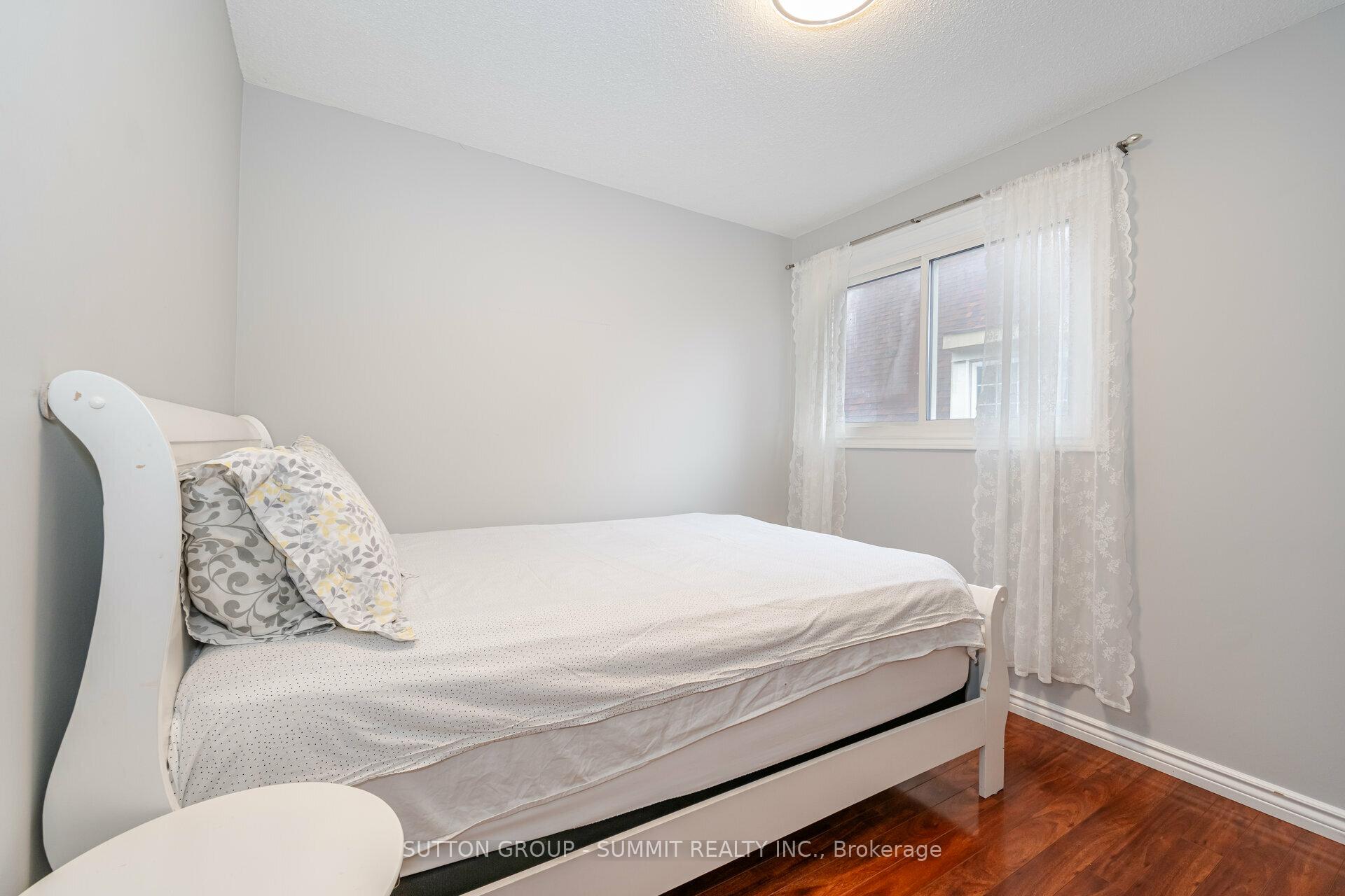 Photo 17 of 4238 Treetop Crescent, Mississauga, Erin Mills — HOMEH