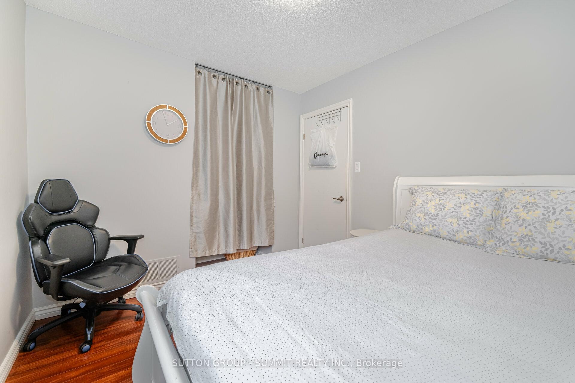 Photo 12 of 4238 Treetop Crescent, Mississauga, Erin Mills — HOMEH