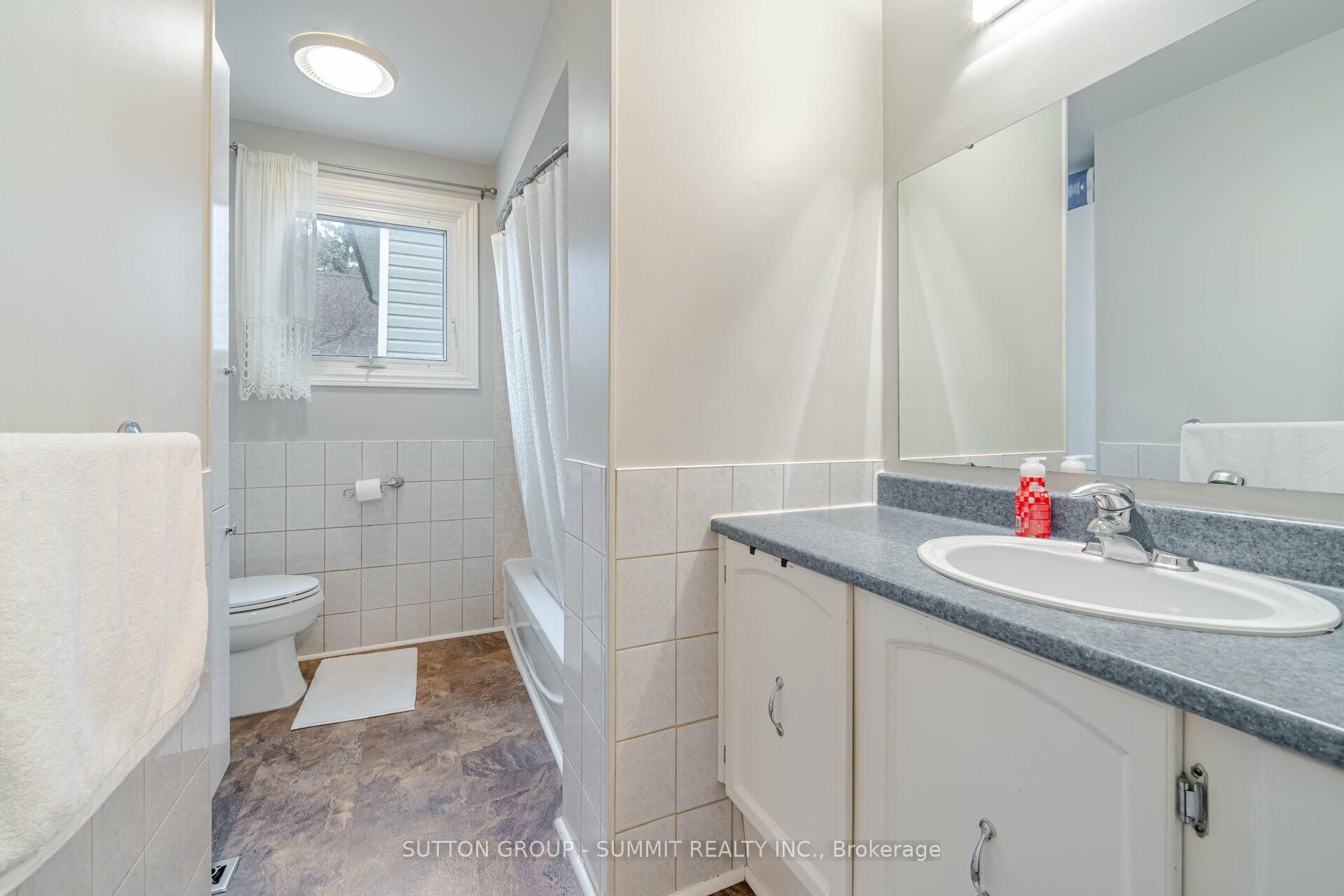 Photo 39 of 4238 Treetop Crescent, Mississauga, Erin Mills — HOMEH