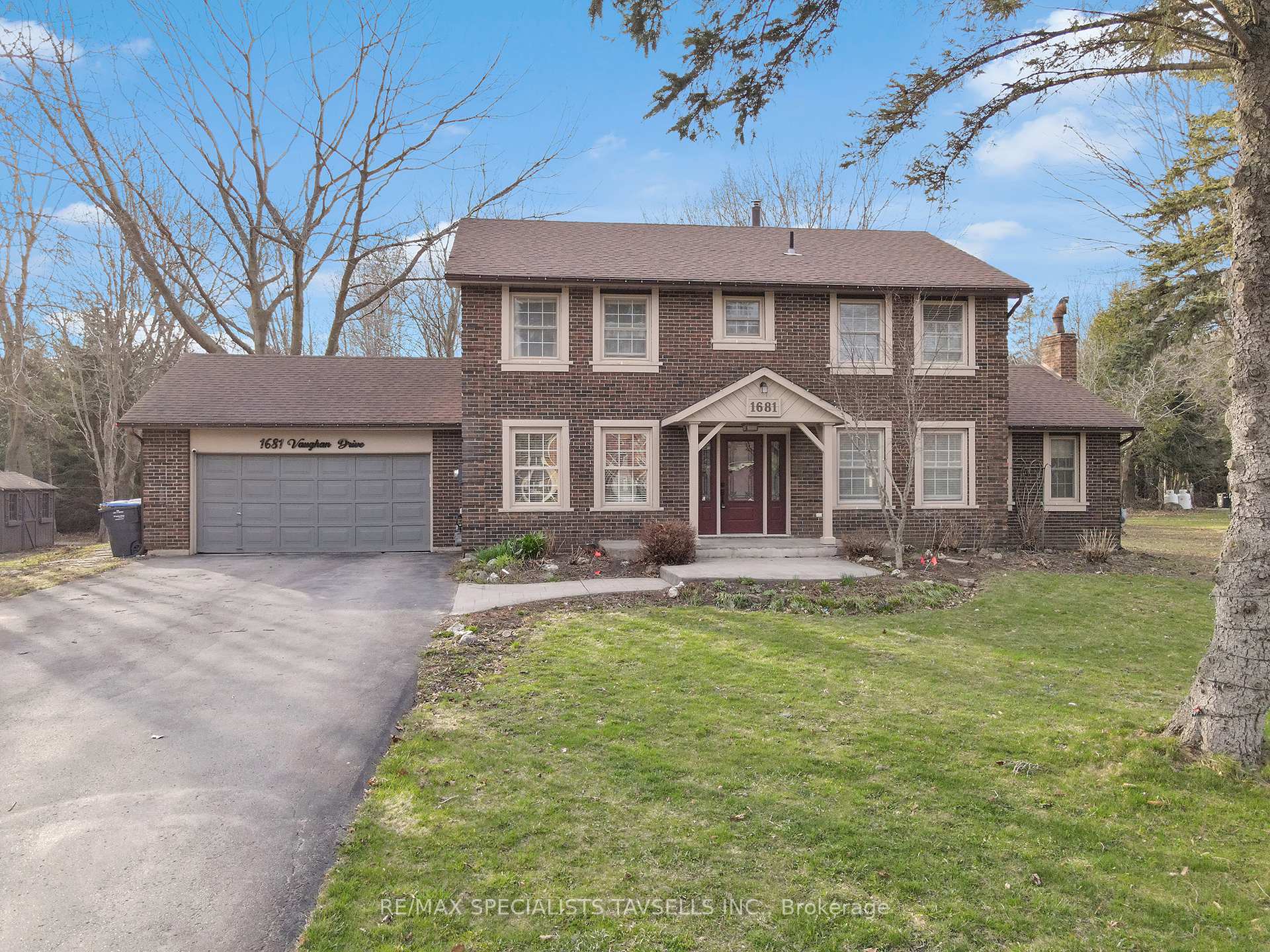 Front of 1681 Vaughan Drive