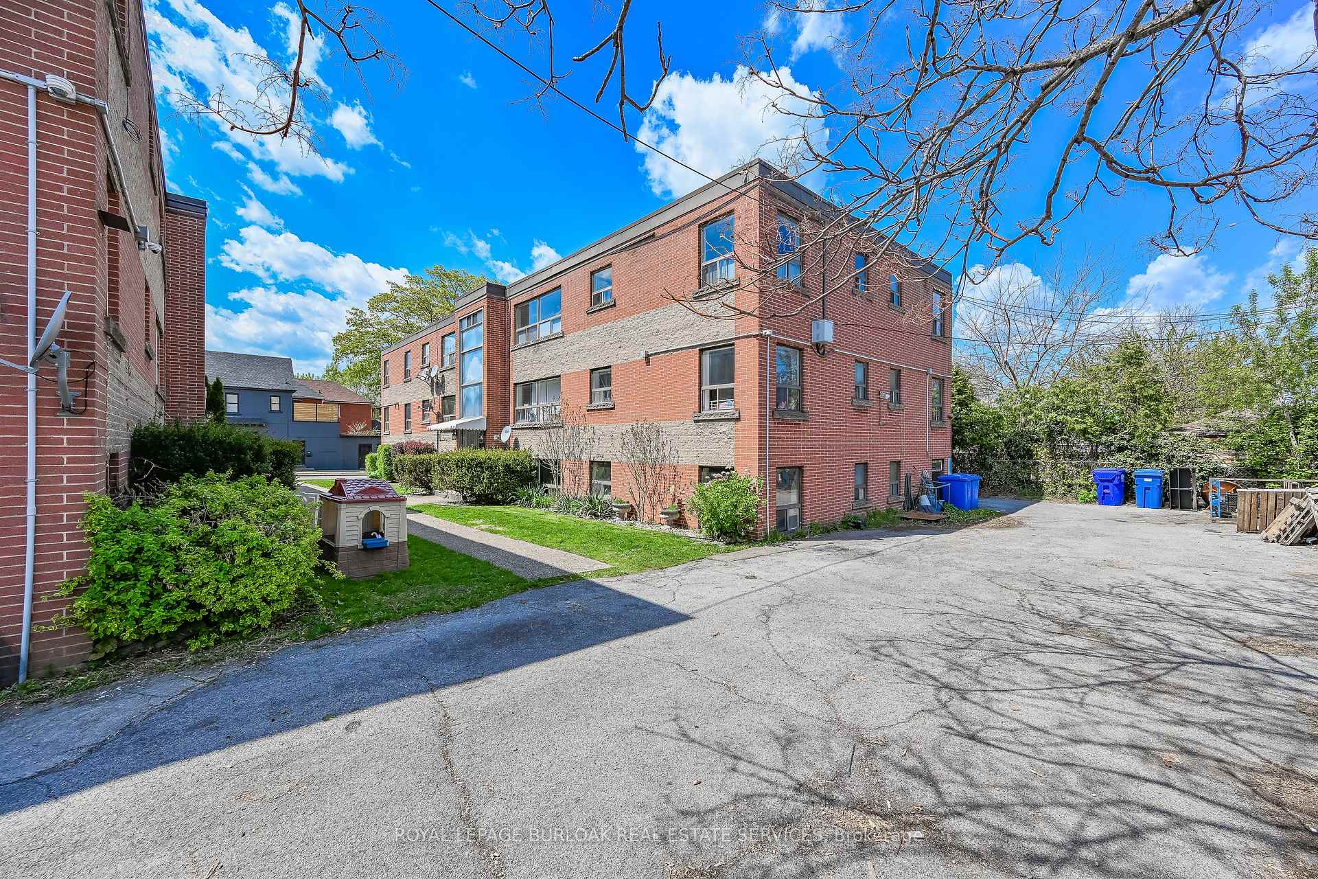 Photo 2 of 165 & 169 Park Row, Hamilton, Delta — HOMEH