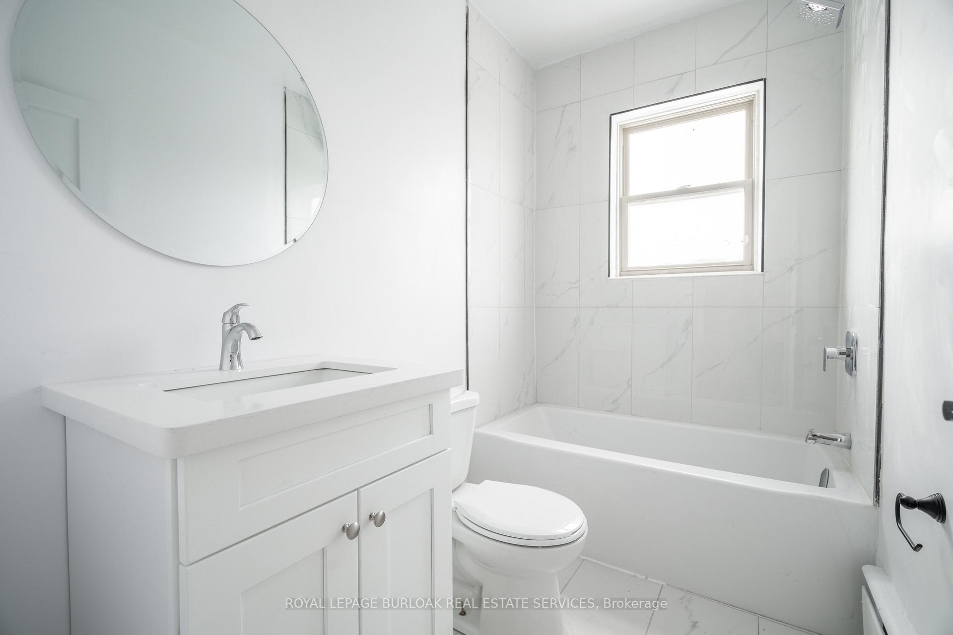 Photo 14 of 165 & 169 Park Row, Hamilton, Delta — HOMEH