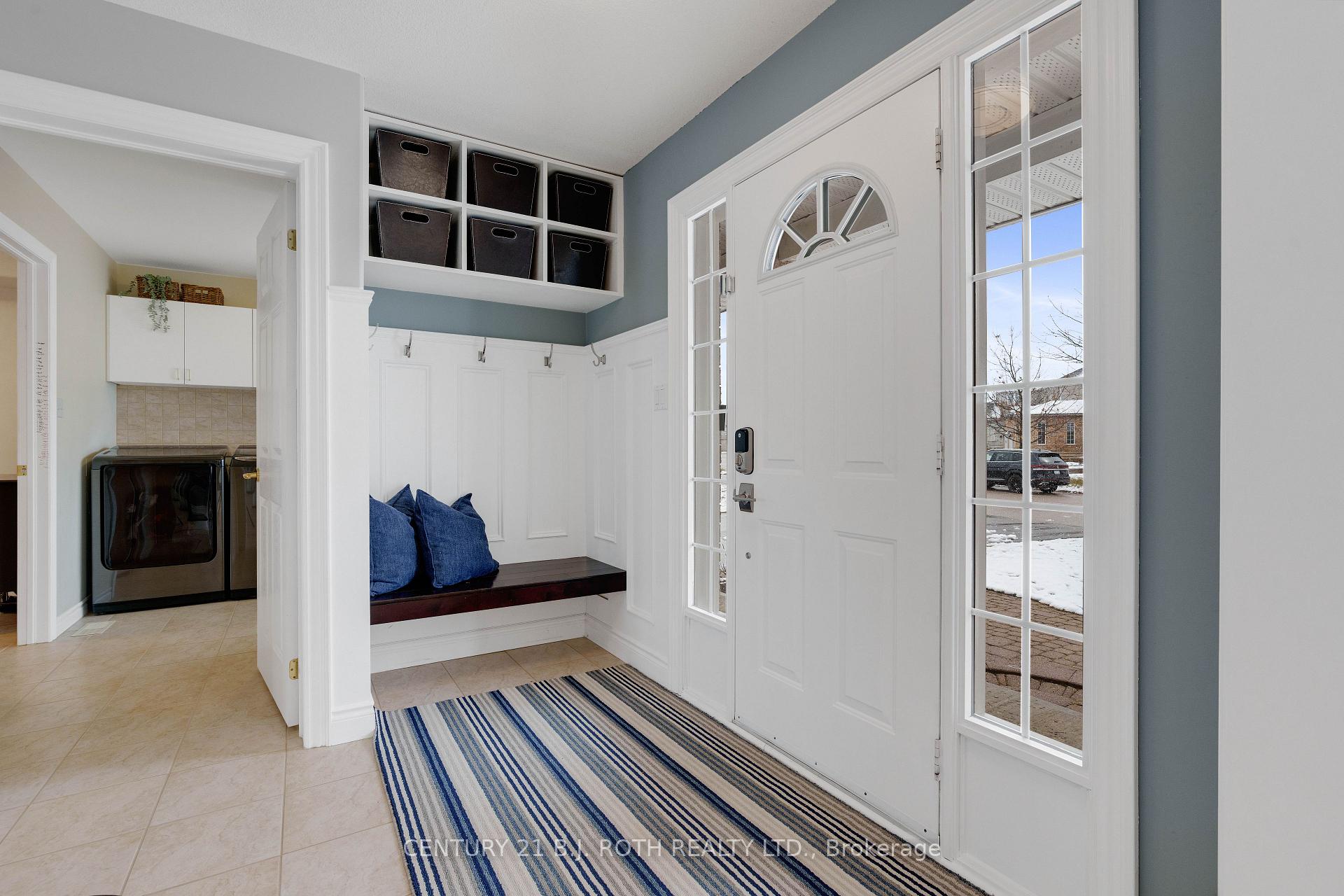 Photo 20 of 30 Capilano Court, Barrie, Little Lake — HOMEH
