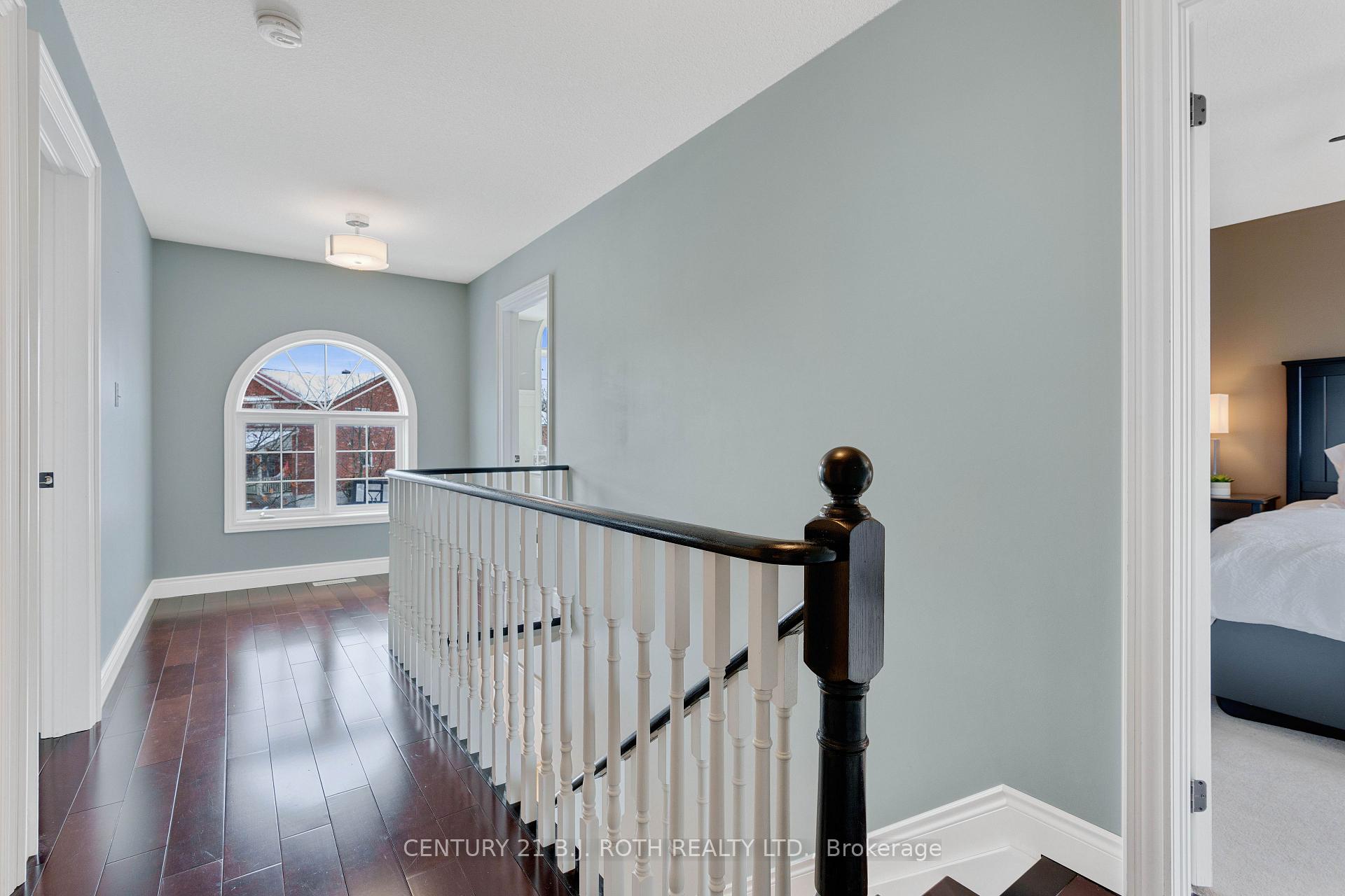 Photo 31 of 30 Capilano Court, Barrie, Little Lake — HOMEH