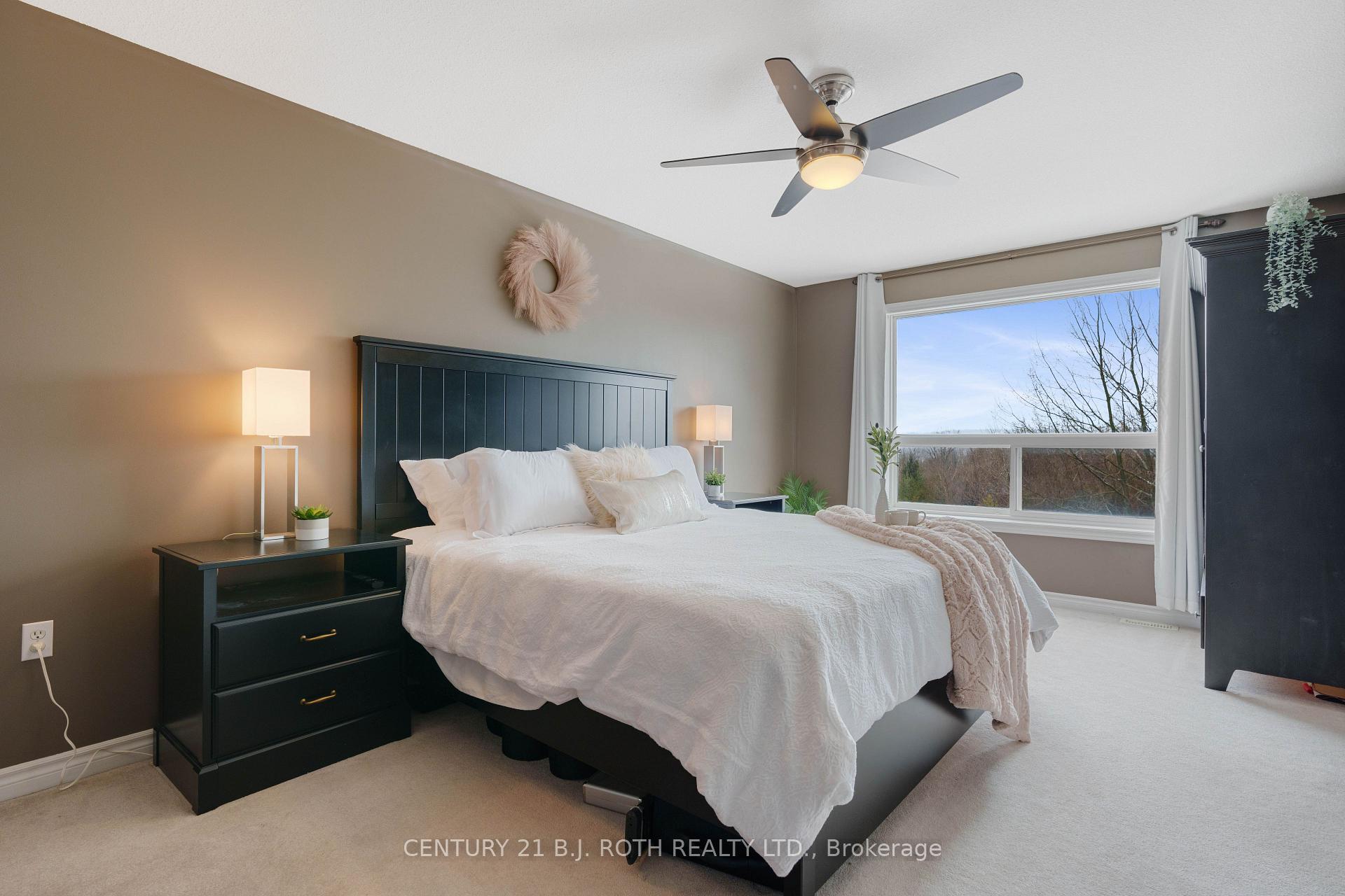 Photo 33 of 30 Capilano Court, Barrie, Little Lake — HOMEH