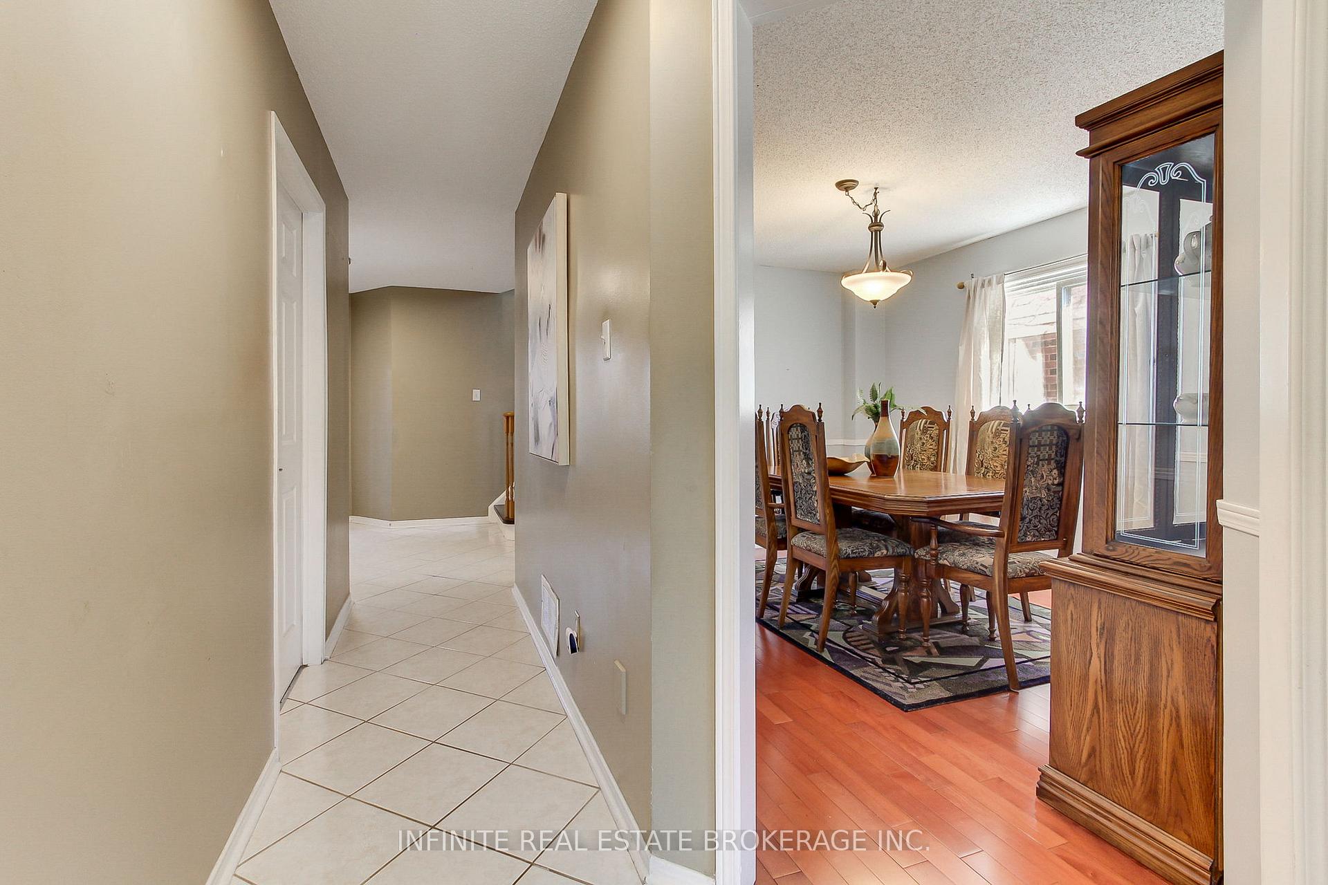 Photo 12 of 70 sable Crescent, Whitby, Rolling Acres — HOMEH