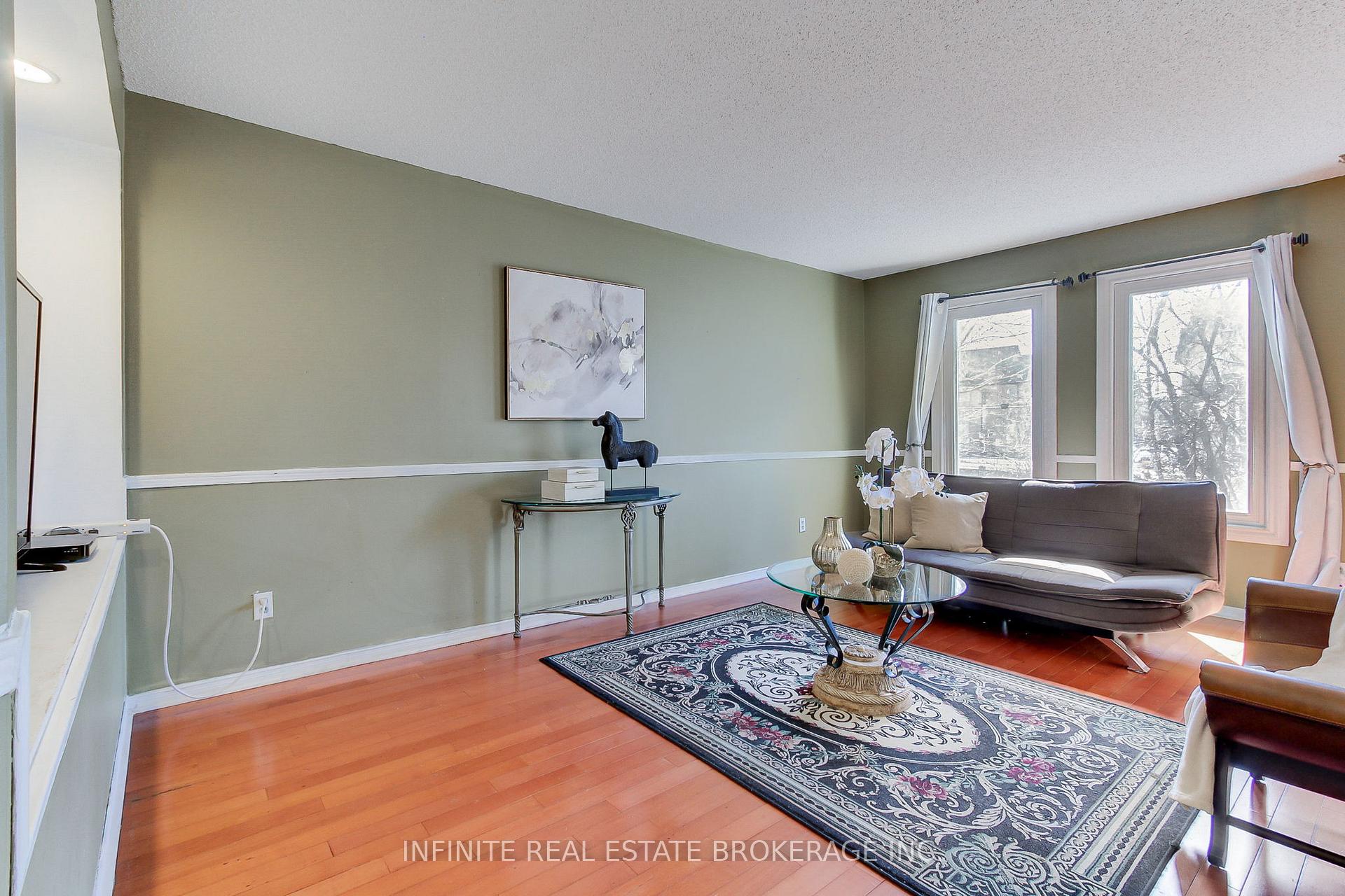 Photo 13 of 70 sable Crescent, Whitby, Rolling Acres — HOMEH