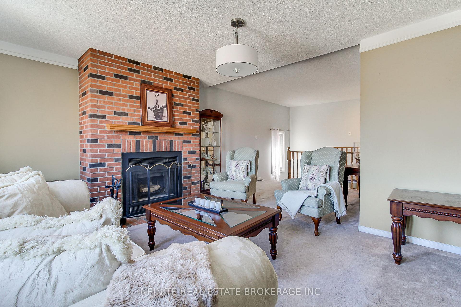 Photo 22 of 70 sable Crescent, Whitby, Rolling Acres — HOMEH