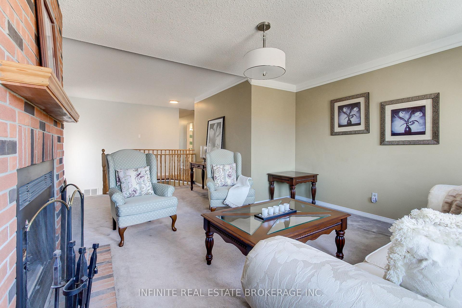 Photo 16 of 70 sable Crescent, Whitby, Rolling Acres — HOMEH