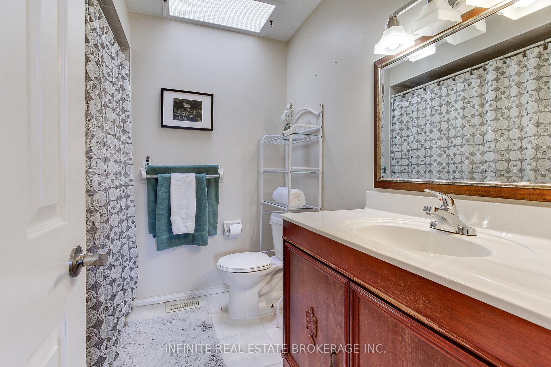 Photo 28 of 70 sable Crescent, Whitby, Rolling Acres — HOMEH