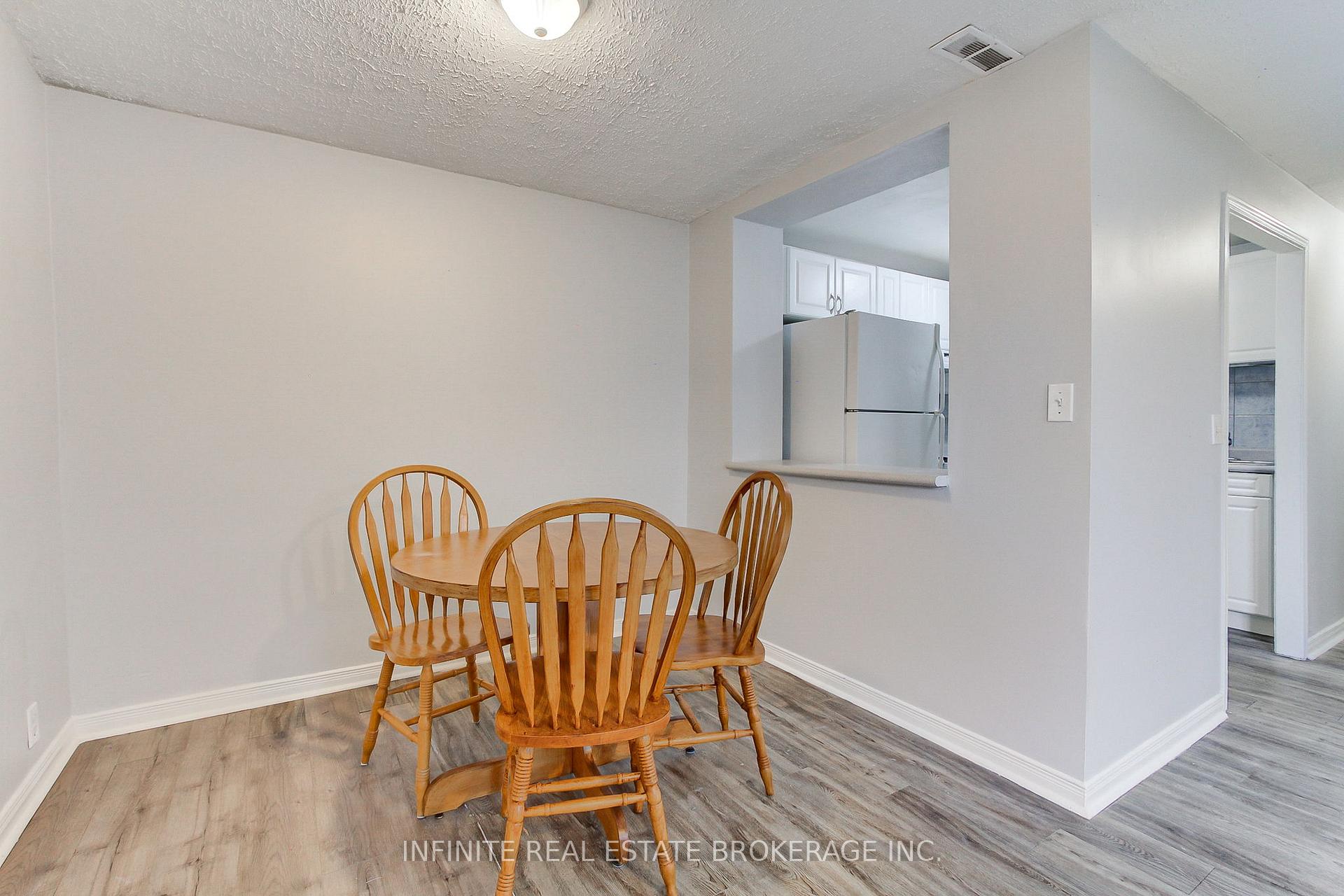 Photo 25 of 70 sable Crescent, Whitby, Rolling Acres — HOMEH