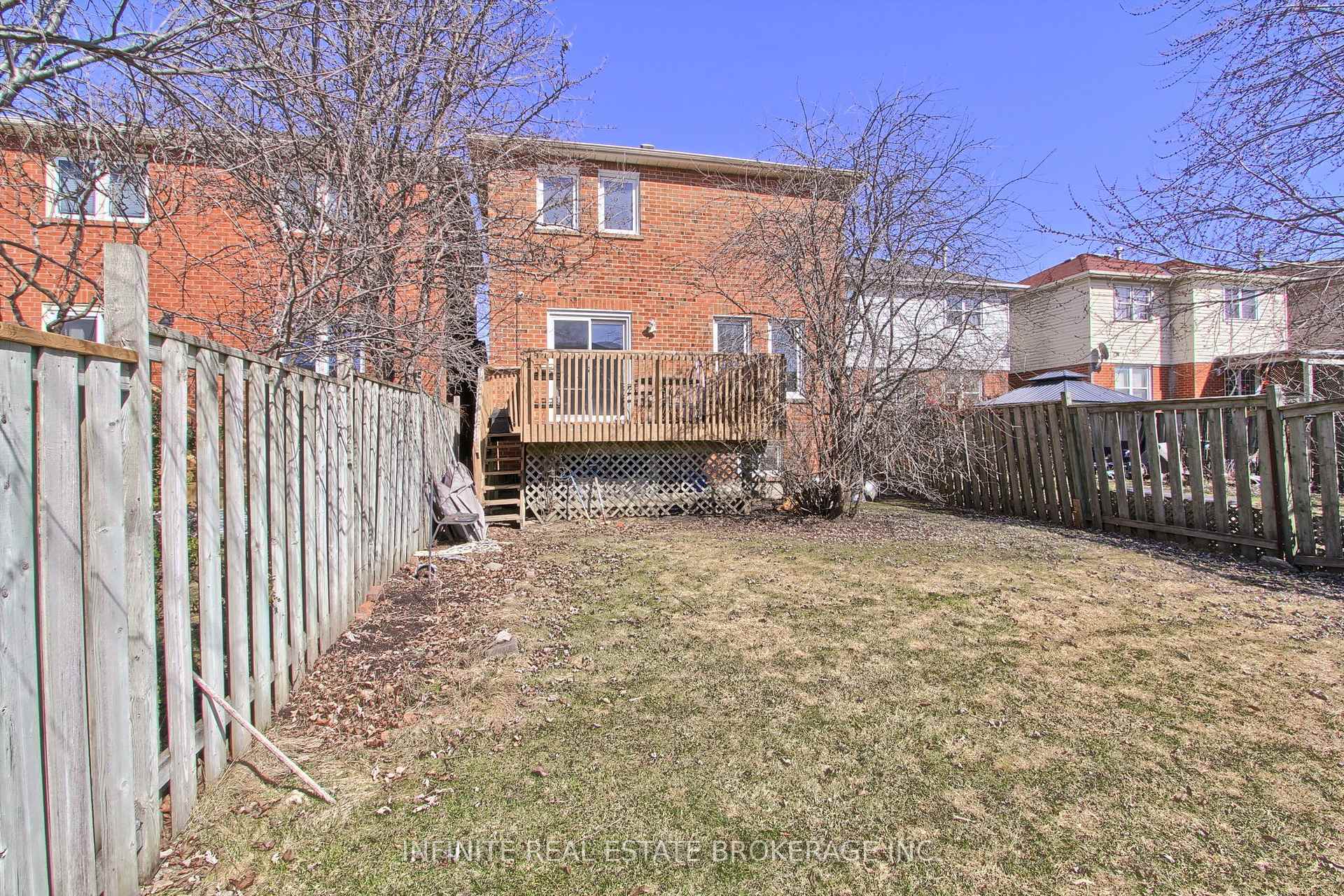 Photo 42 of 70 sable Crescent, Whitby, Rolling Acres — HOMEH