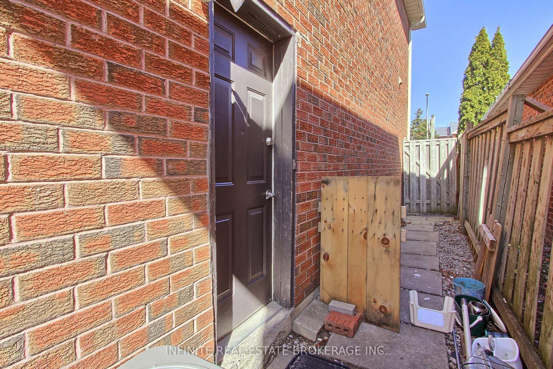 Photo 46 of 70 sable Crescent, Whitby, Rolling Acres — HOMEH