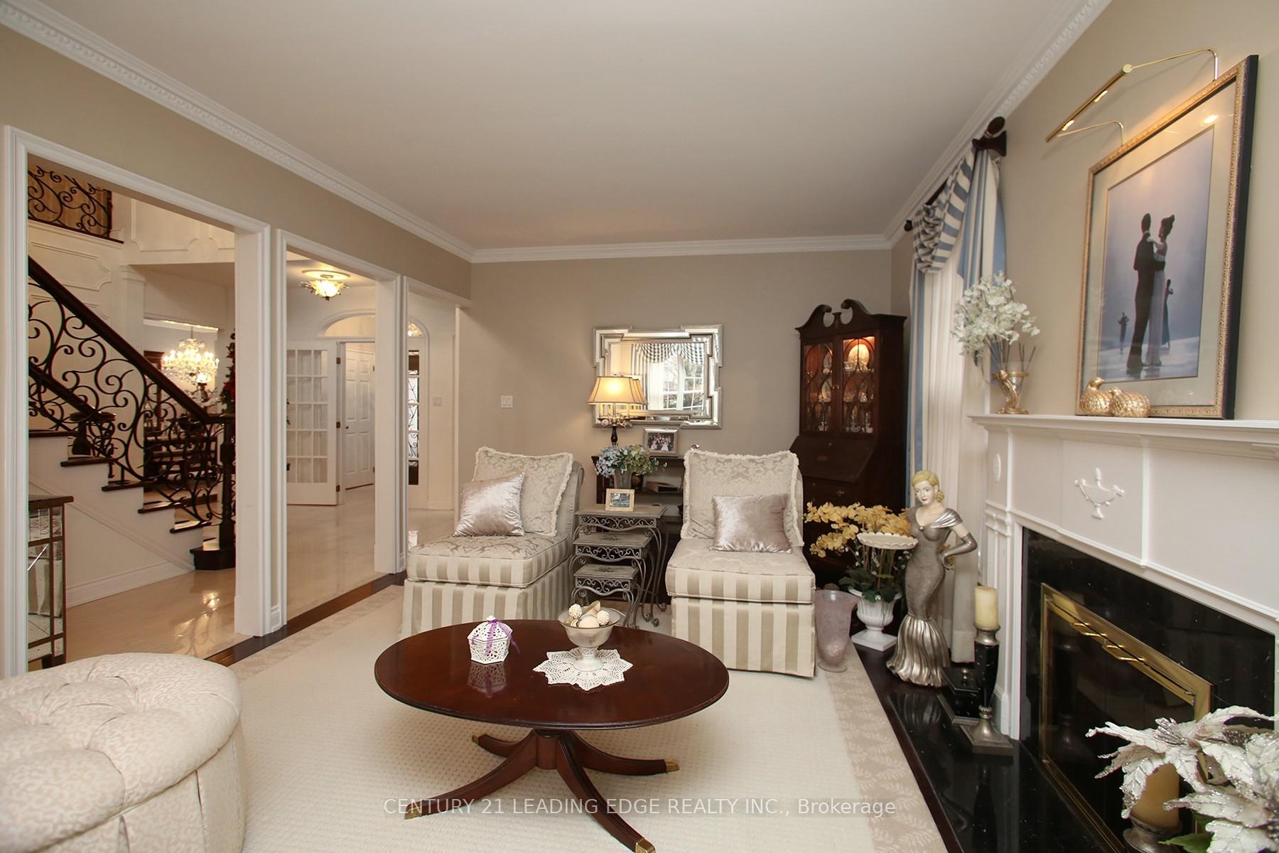 Photo 14 of 6 Wrenwood Court, Markham, Unionville — HOMEH
