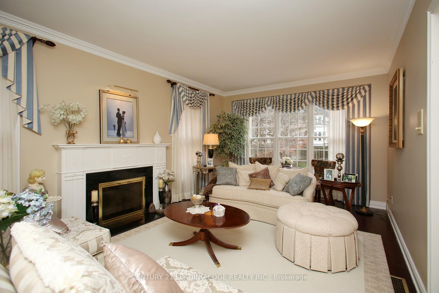 Photo 15 of 6 Wrenwood Court, Markham, Unionville — HOMEH