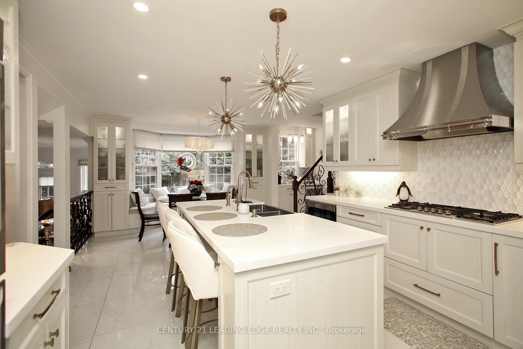 Photo 11 of 6 Wrenwood Court, Markham, Unionville — HOMEH