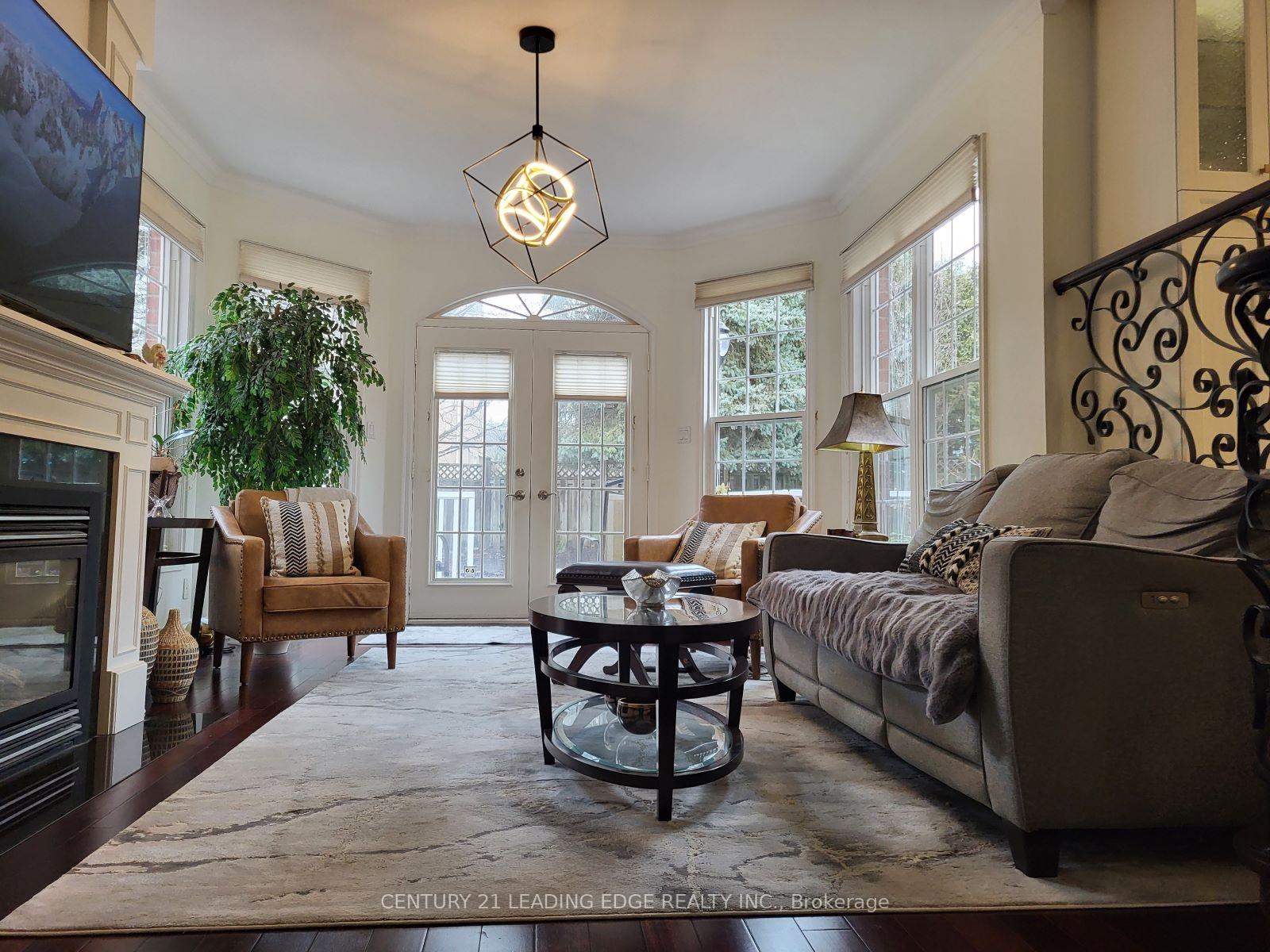 Photo 13 of 6 Wrenwood Court, Markham, Unionville — HOMEH