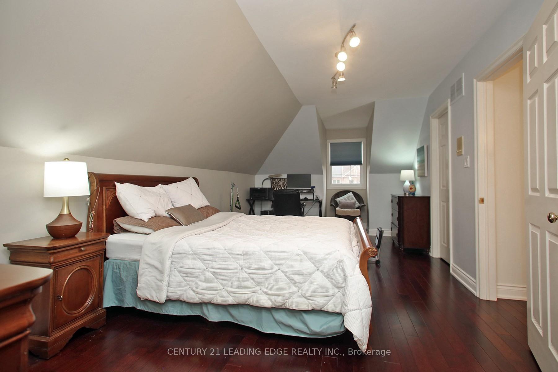 Photo 22 of 6 Wrenwood Court, Markham, Unionville — HOMEH