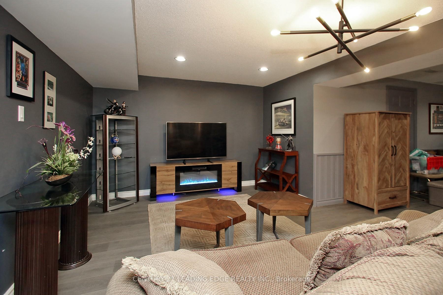 Photo 36 of 6 Wrenwood Court, Markham, Unionville — HOMEH