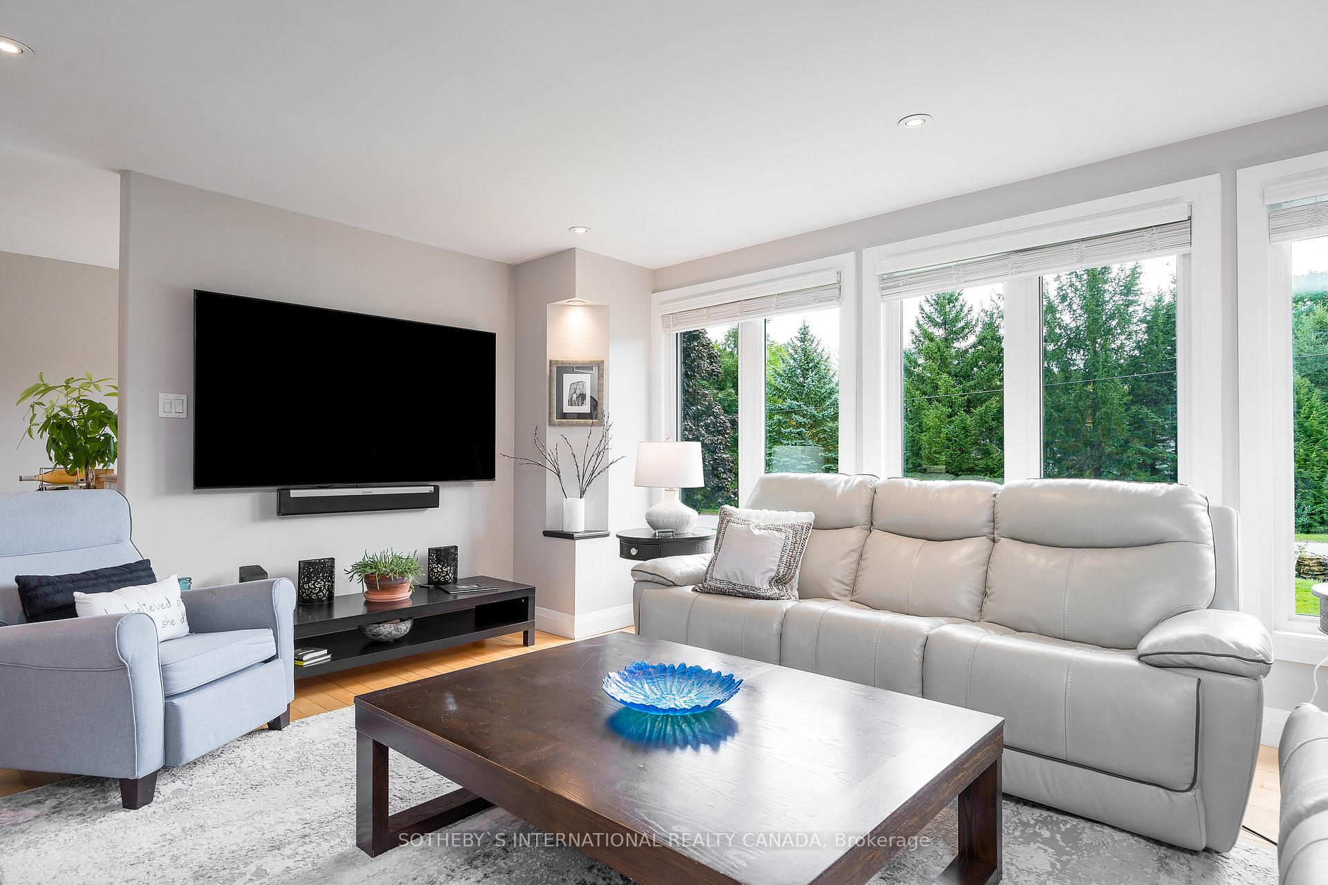 Photo 7 of 18 Nelson Street, Clearview, Creemore — HOMEH