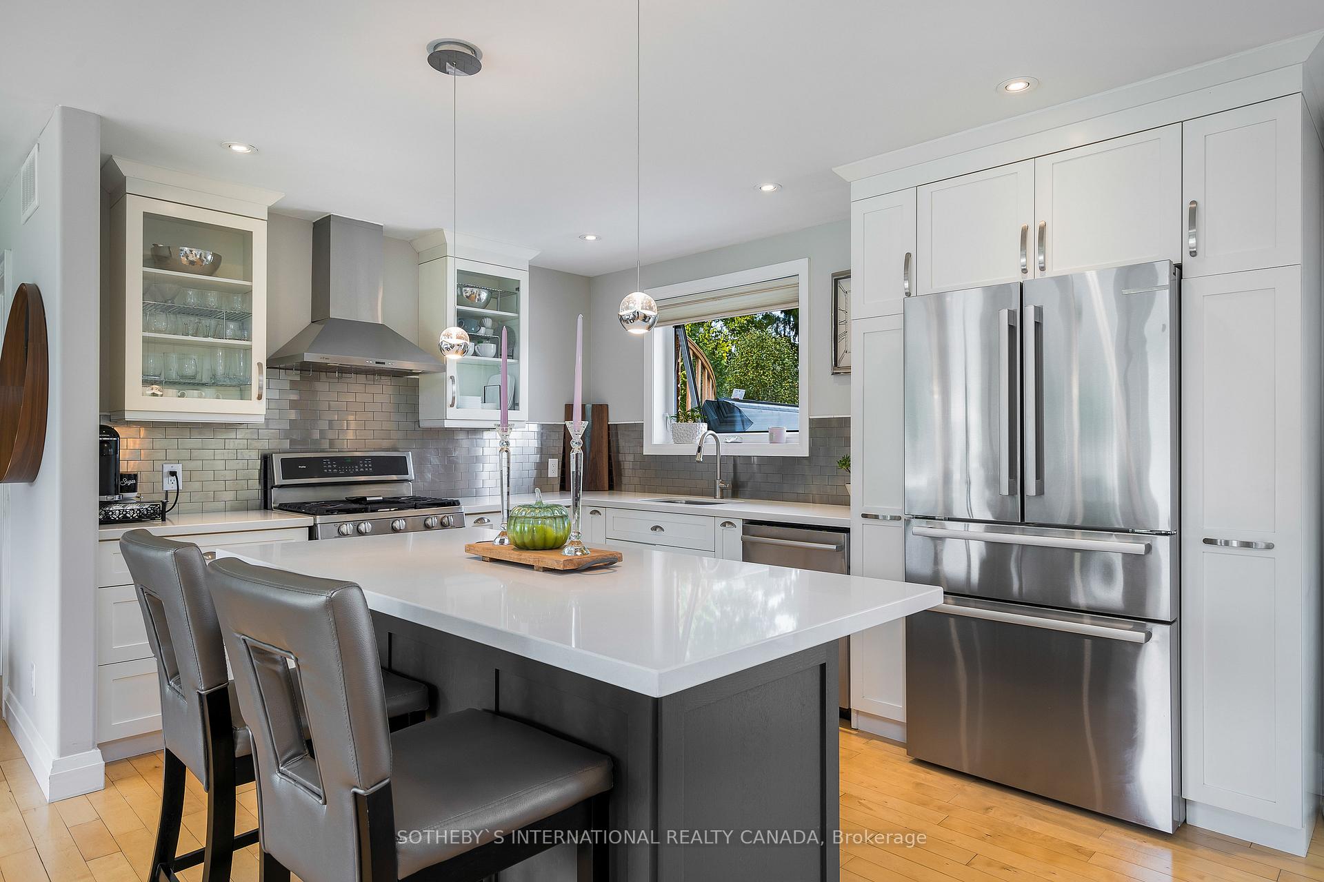 Photo 14 of 18 Nelson Street, Clearview, Creemore — HOMEH