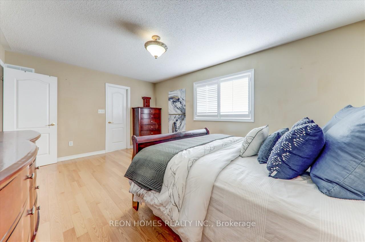 Photo 24 of 11 Pathmaster Road, Brampton, Bram East — HOMEH