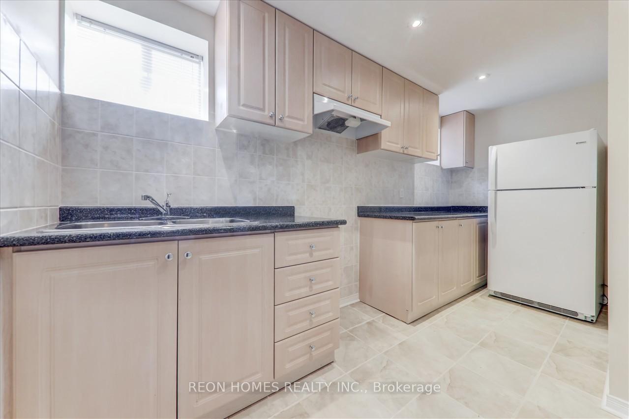 Photo 35 of 11 Pathmaster Road, Brampton, Bram East — HOMEH