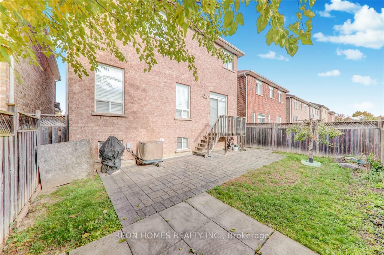 Photo 36 of 11 Pathmaster Road, Brampton, Bram East — HOMEH