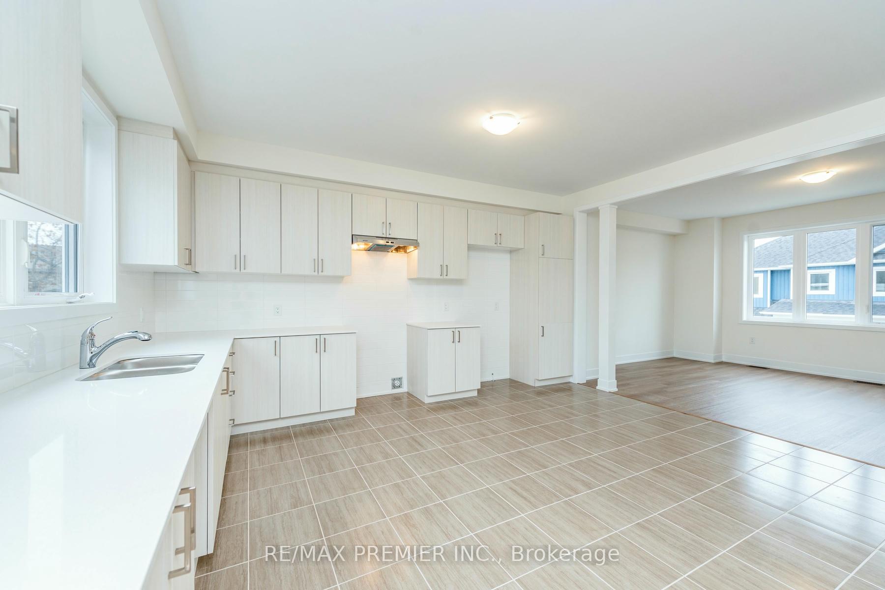 Photo 13 of 5 Hampton Lane, Barrie, Ardagh — HOMEH