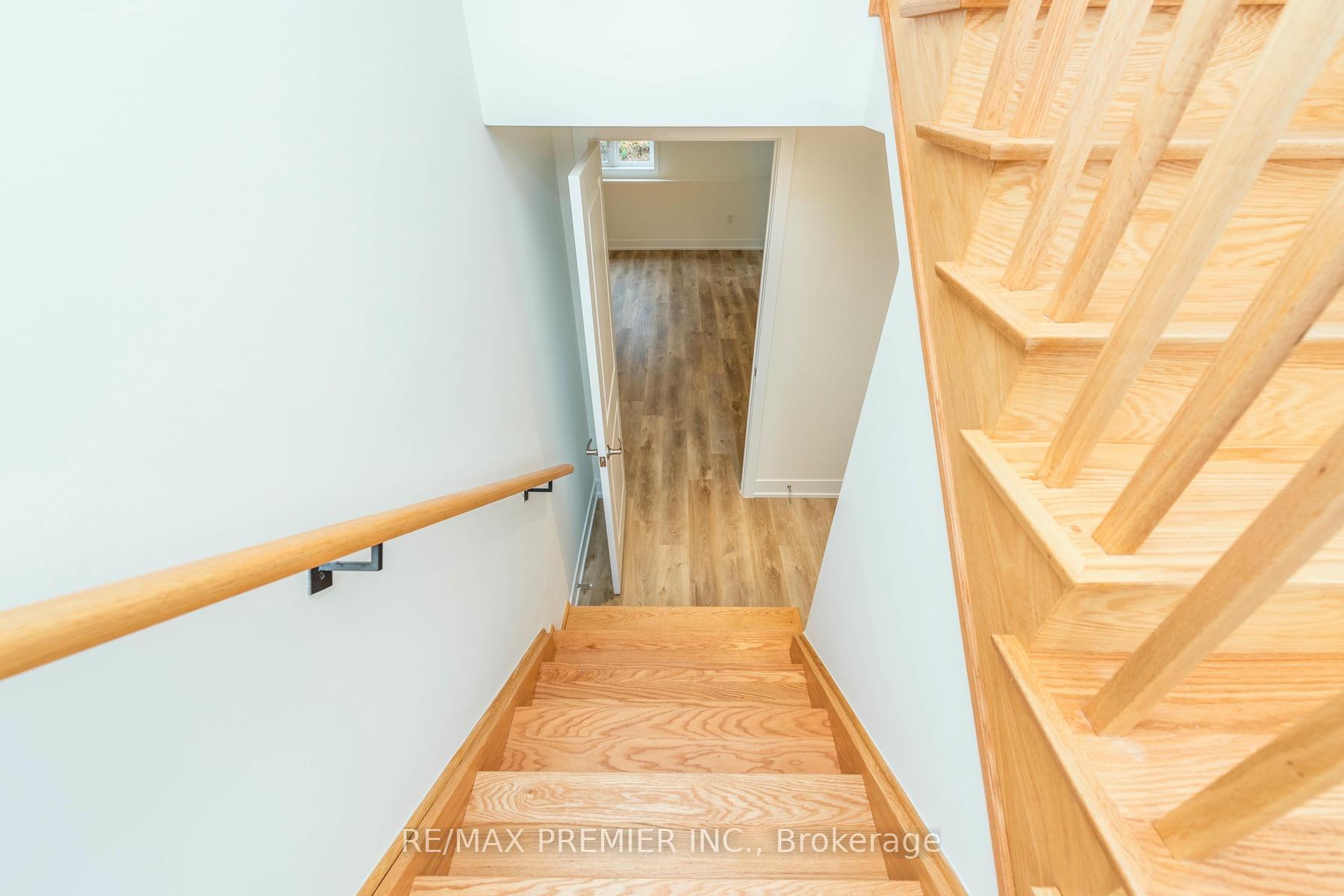 Photo 35 of 5 Hampton Lane, Barrie, Ardagh — HOMEH