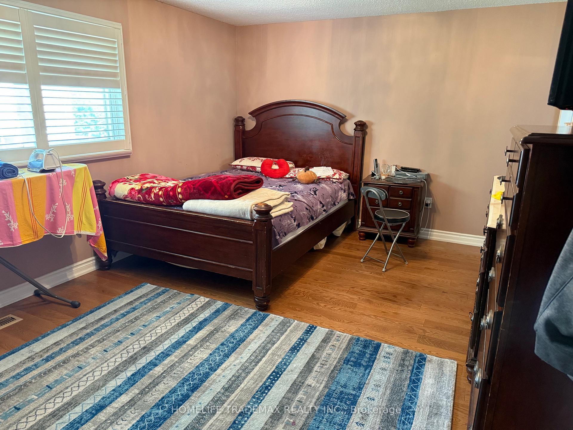 Photo 4 of 5129 Salishan Circle, Mississauga, Hurontario — HOMEH