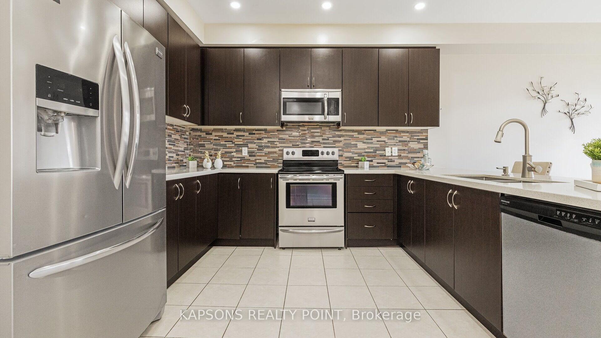 Photo 5 of 191 Inspire Boulevard N, Brampton, Sandringham-Wellington North — HOMEH