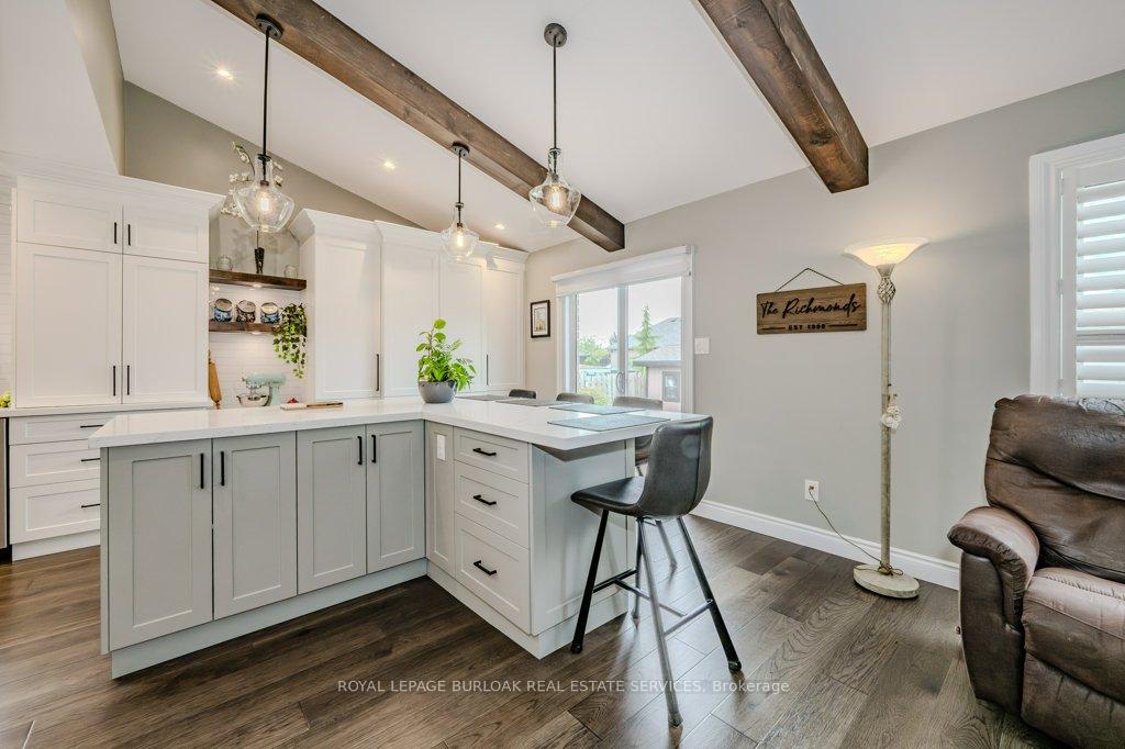 Photo 11 of 56 Napa Lane, Hamilton, Winona Park — HOMEH