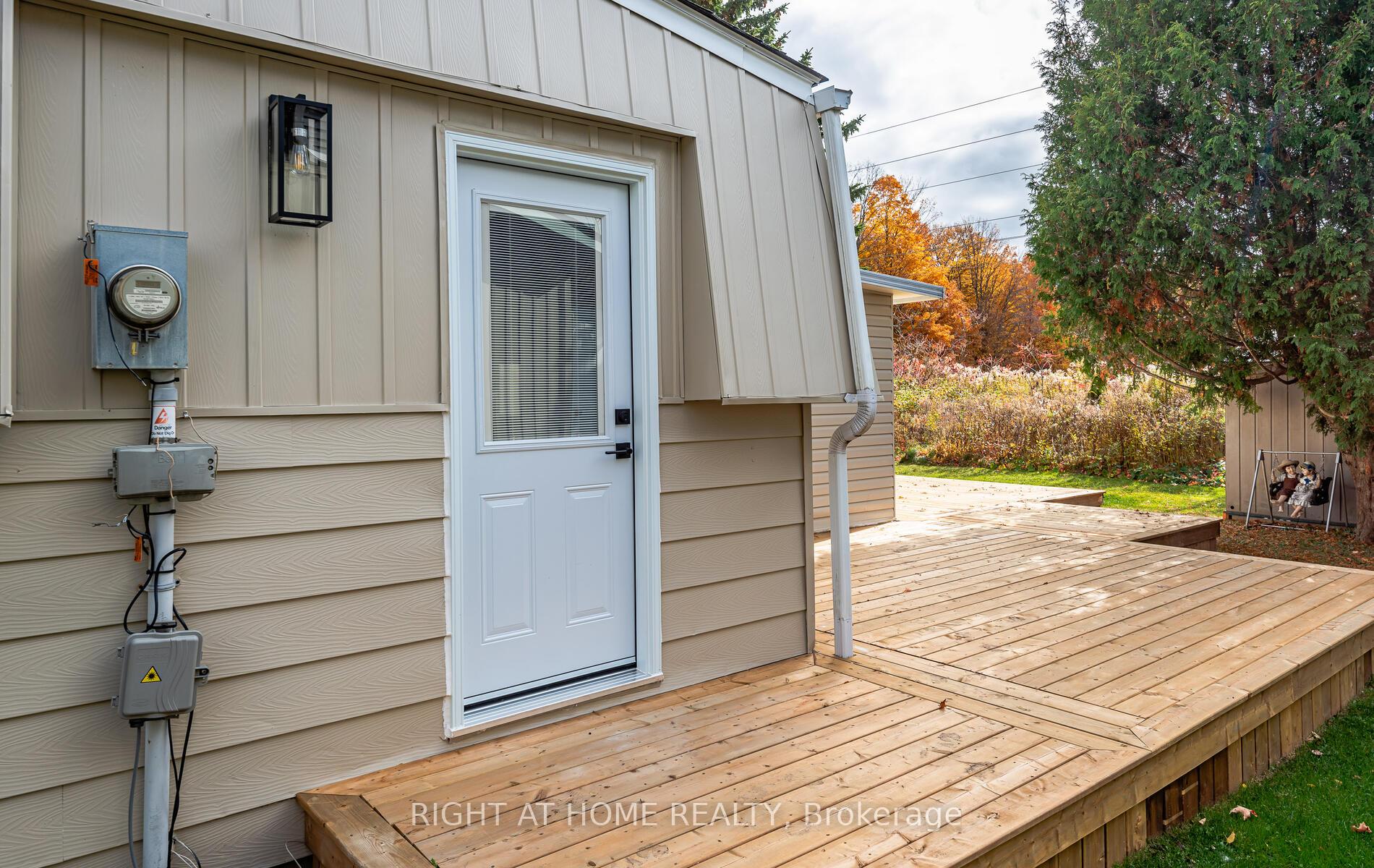 Photo 25 of 39 Corner Brook Trail, Innisfil, Rural Innisfil — HOMEH