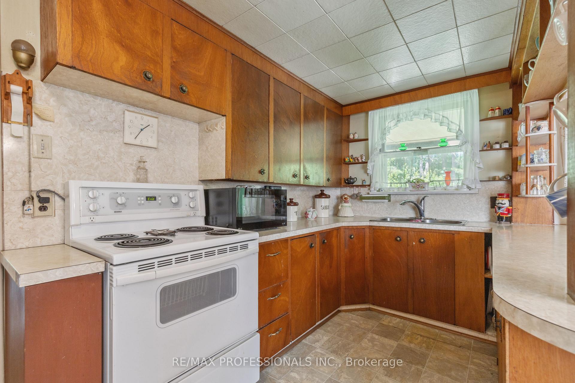 Photo 3 of 7696 Ninth Line, Markham, Box Grove — HOMEH