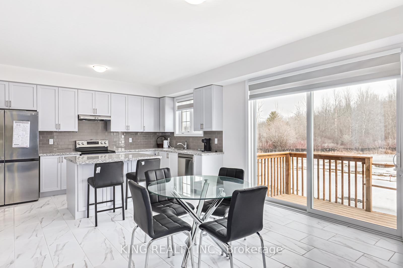 Photo 18 of 22 Rosanne Circle, Wasaga Beach — HOMEH