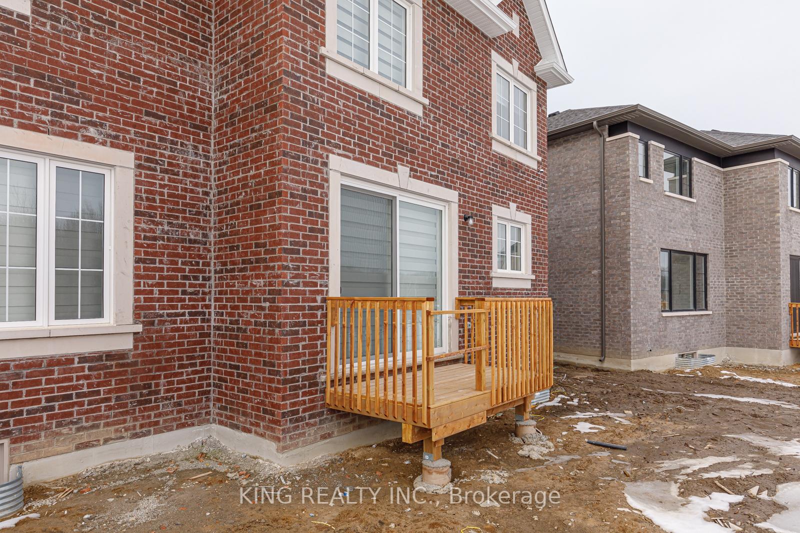 Photo 38 of 22 Rosanne Circle, Wasaga Beach — HOMEH