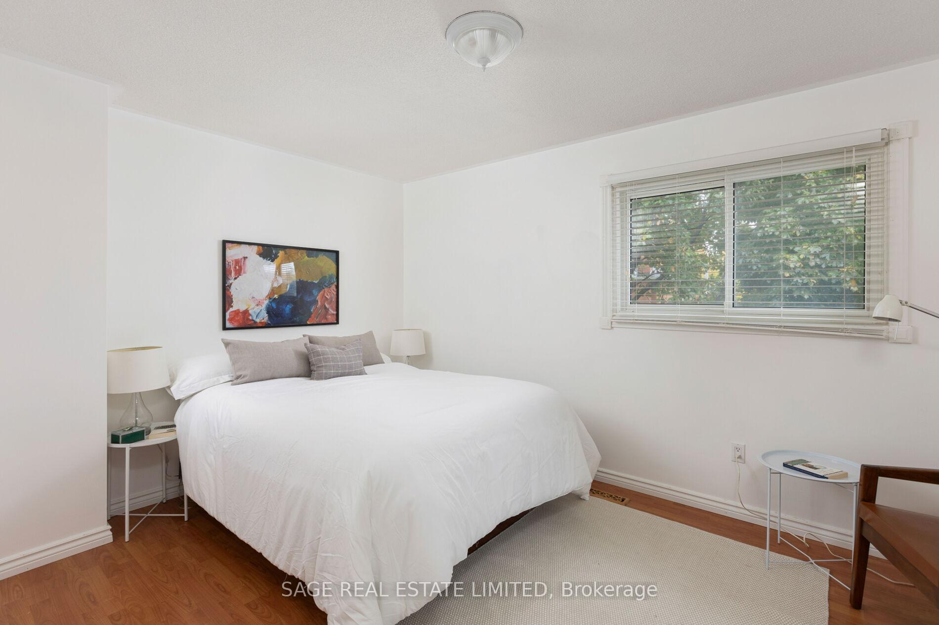 Photo 10 of 9 Cashel Street, Brampton, Heart Lake West — HOMEH